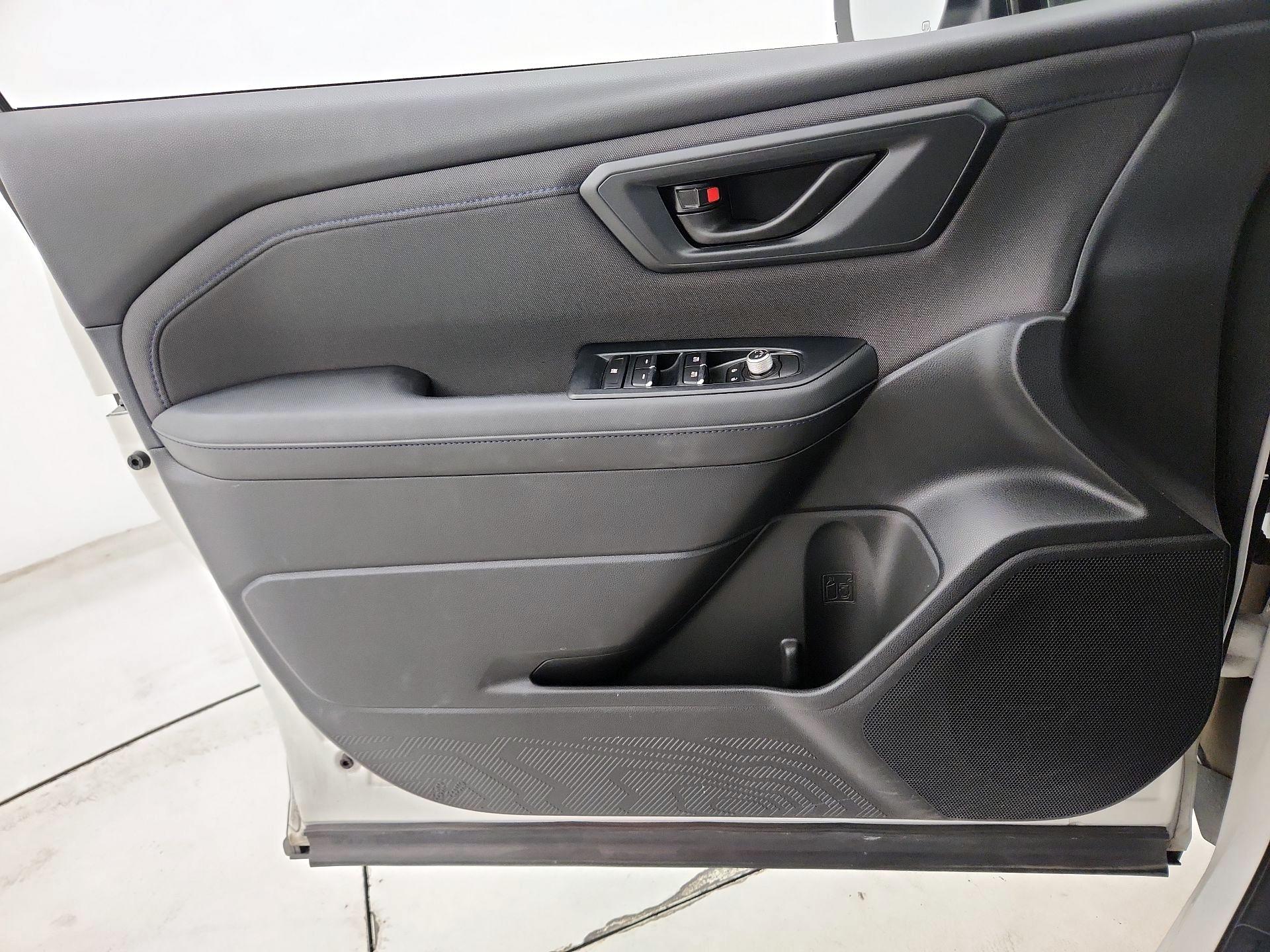 Thumbnail: 2025 Subaru Forester - 12