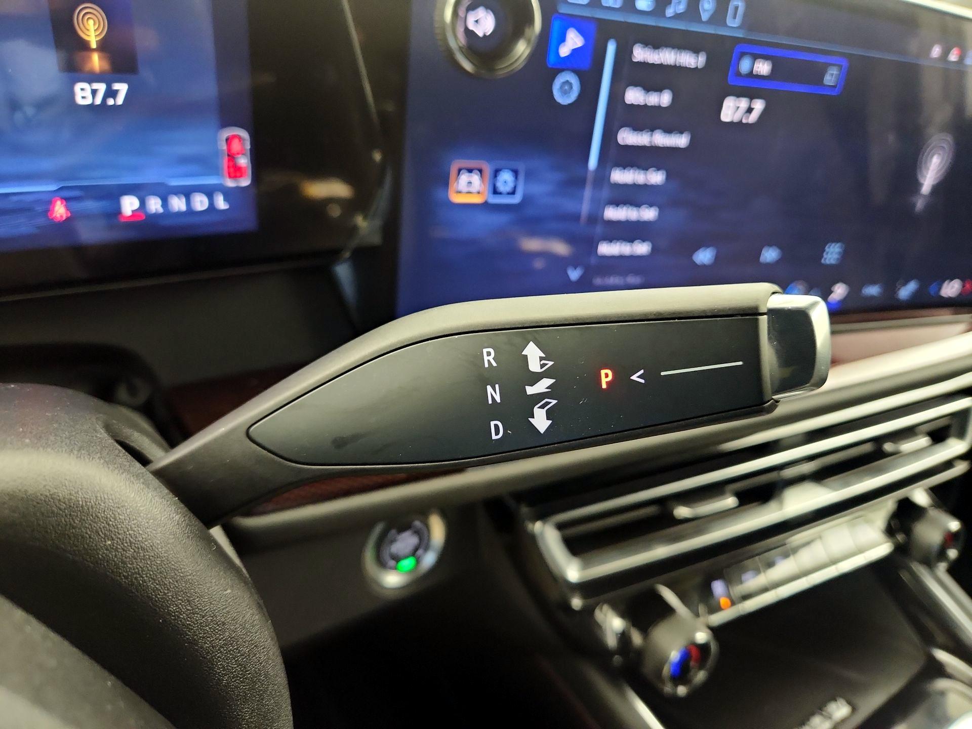 Thumbnail: 2024 Chevrolet Traverse - 16