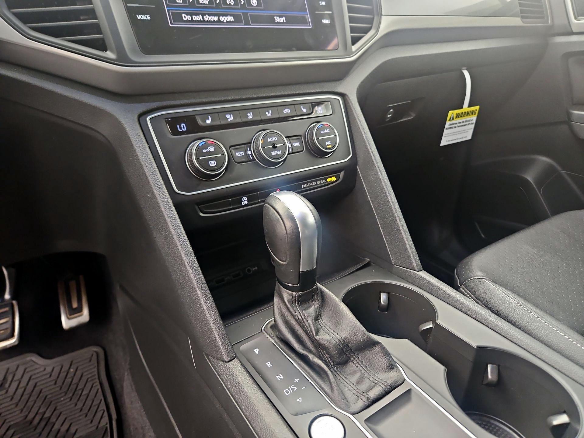 Thumbnail: 2021 Volkswagen Atlas - 15