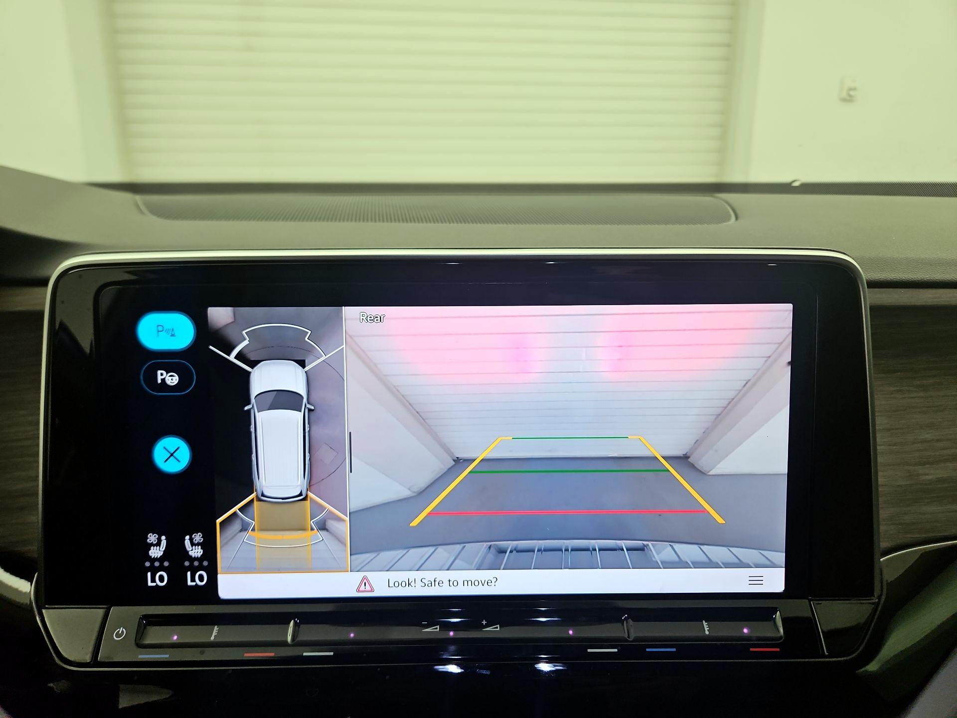 Thumbnail: 2024 Volkswagen Atlas - 14