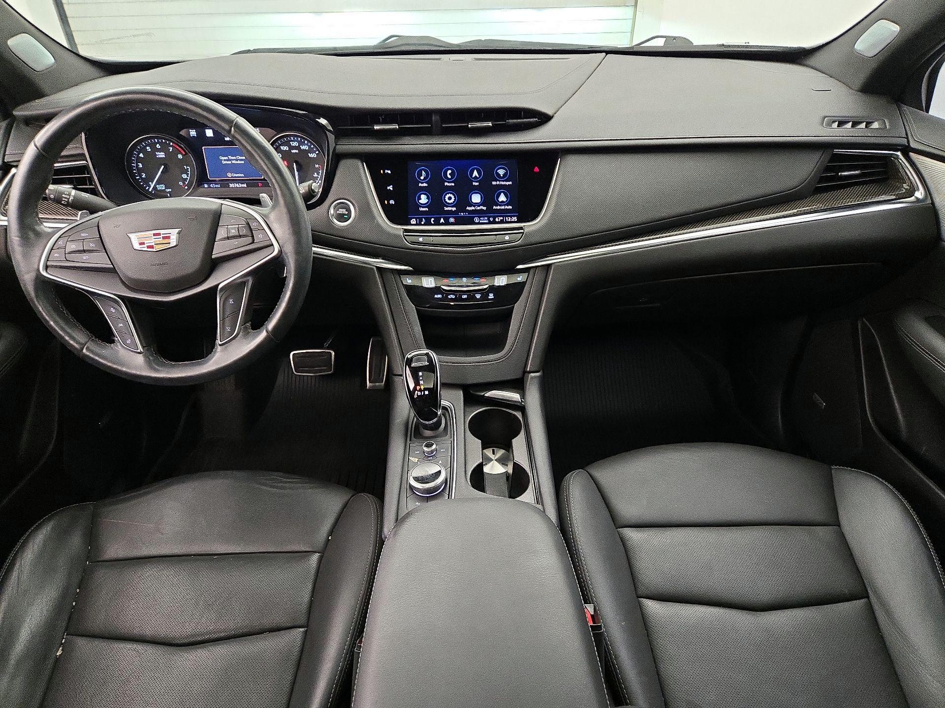 Thumbnail: 2022 Cadillac XT5 - 9
