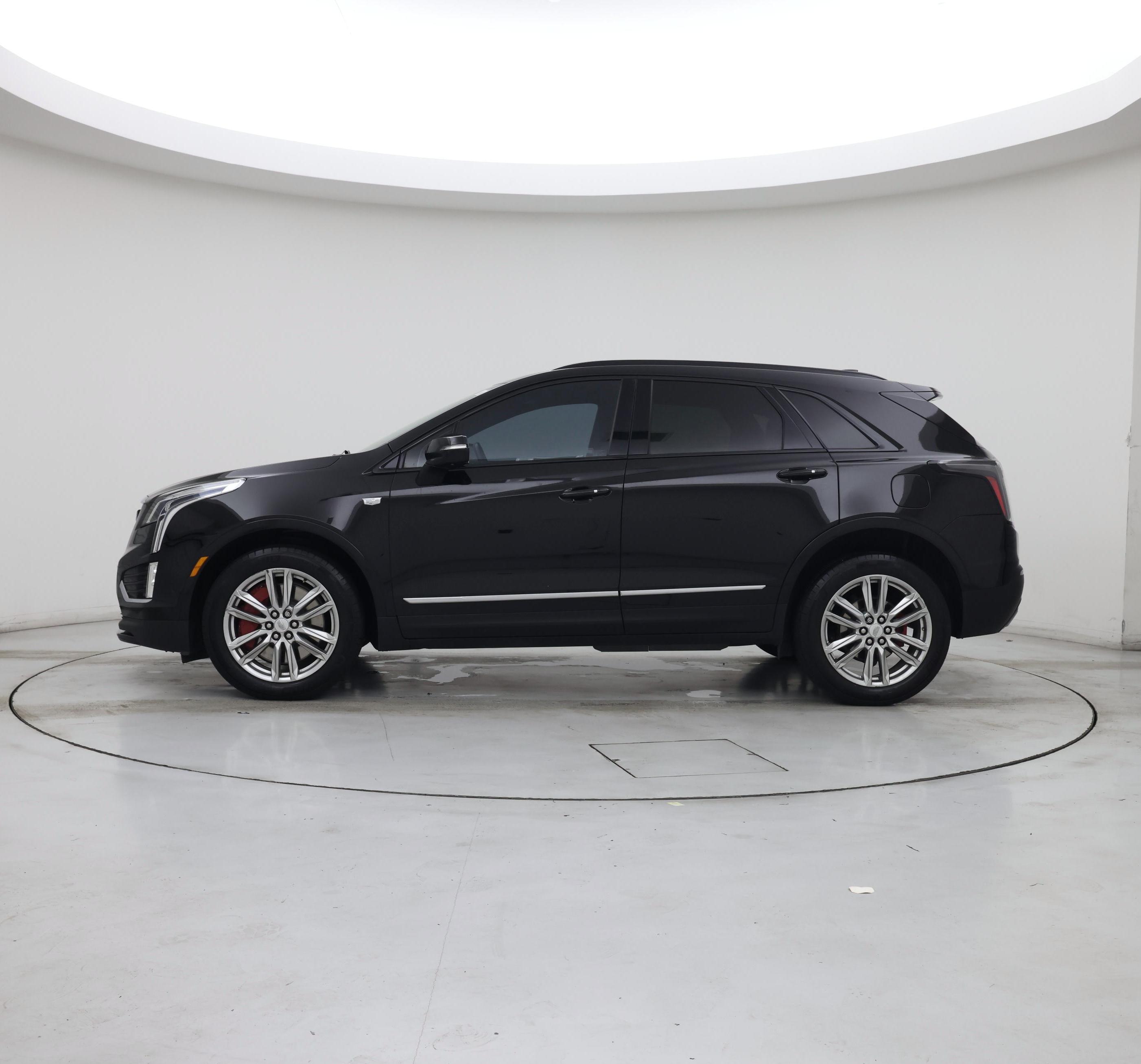 Thumbnail: 2022 Cadillac XT5 - 3