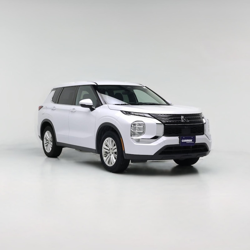 2022 Mitsubishi Outlander ES
