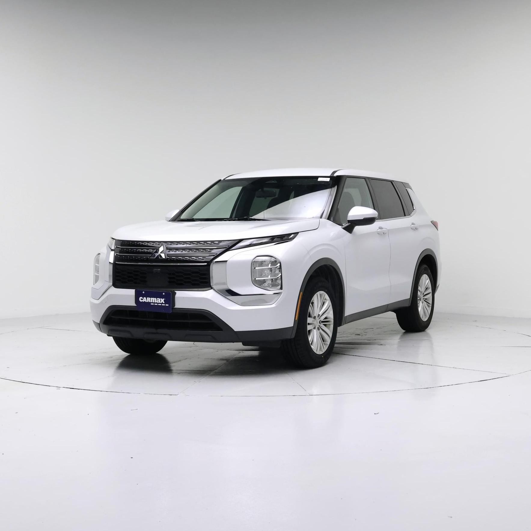 Thumbnail: 2022 Mitsubishi Outlander - 4