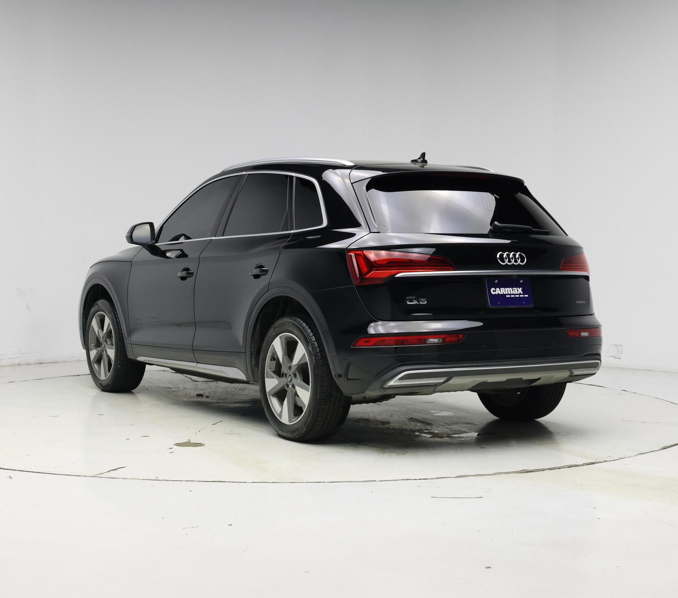 Thumbnail: 2023 Audi Q5 - 2