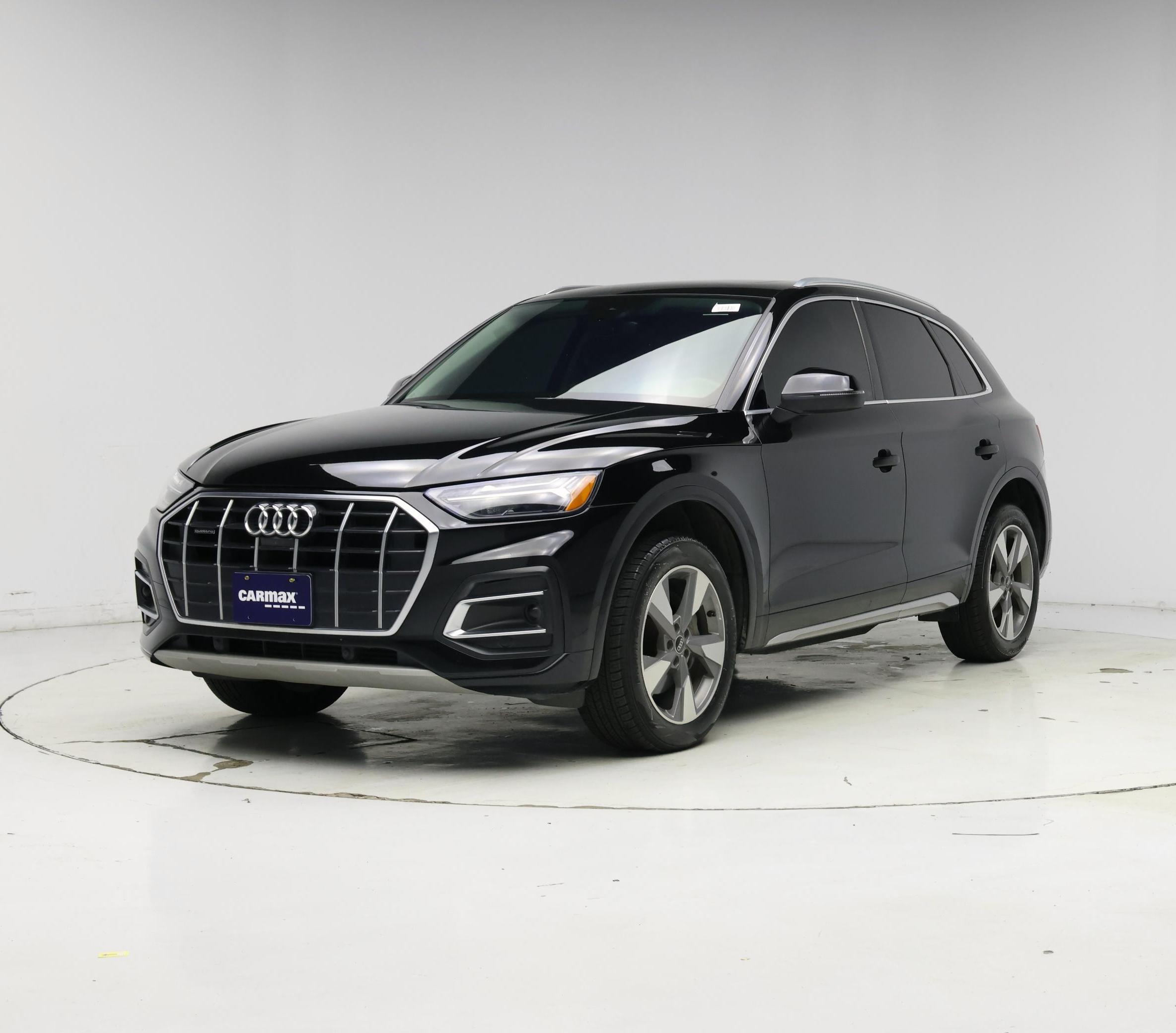 Thumbnail: 2023 Audi Q5 - 4