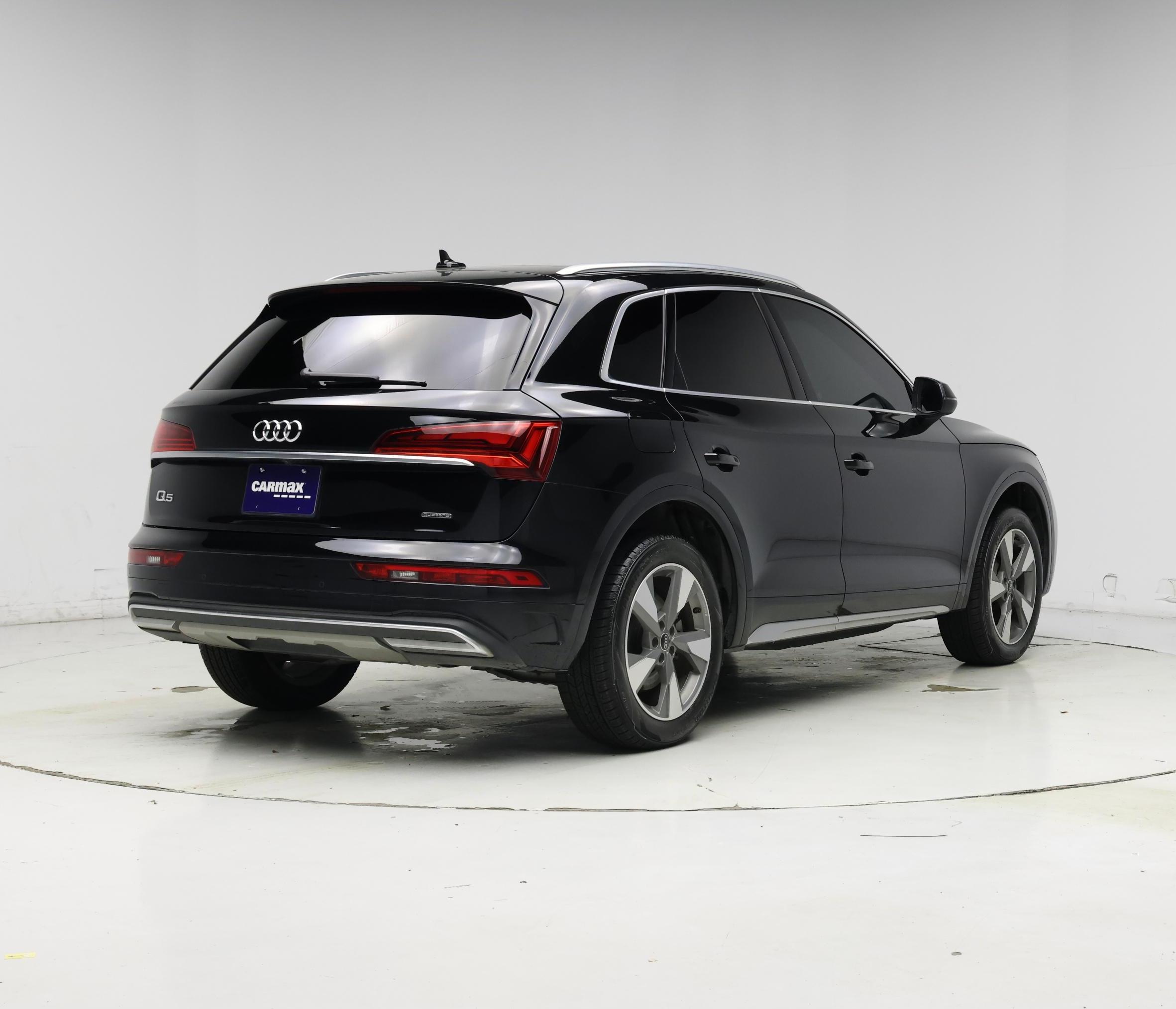Thumbnail: 2023 Audi Q5 - 8