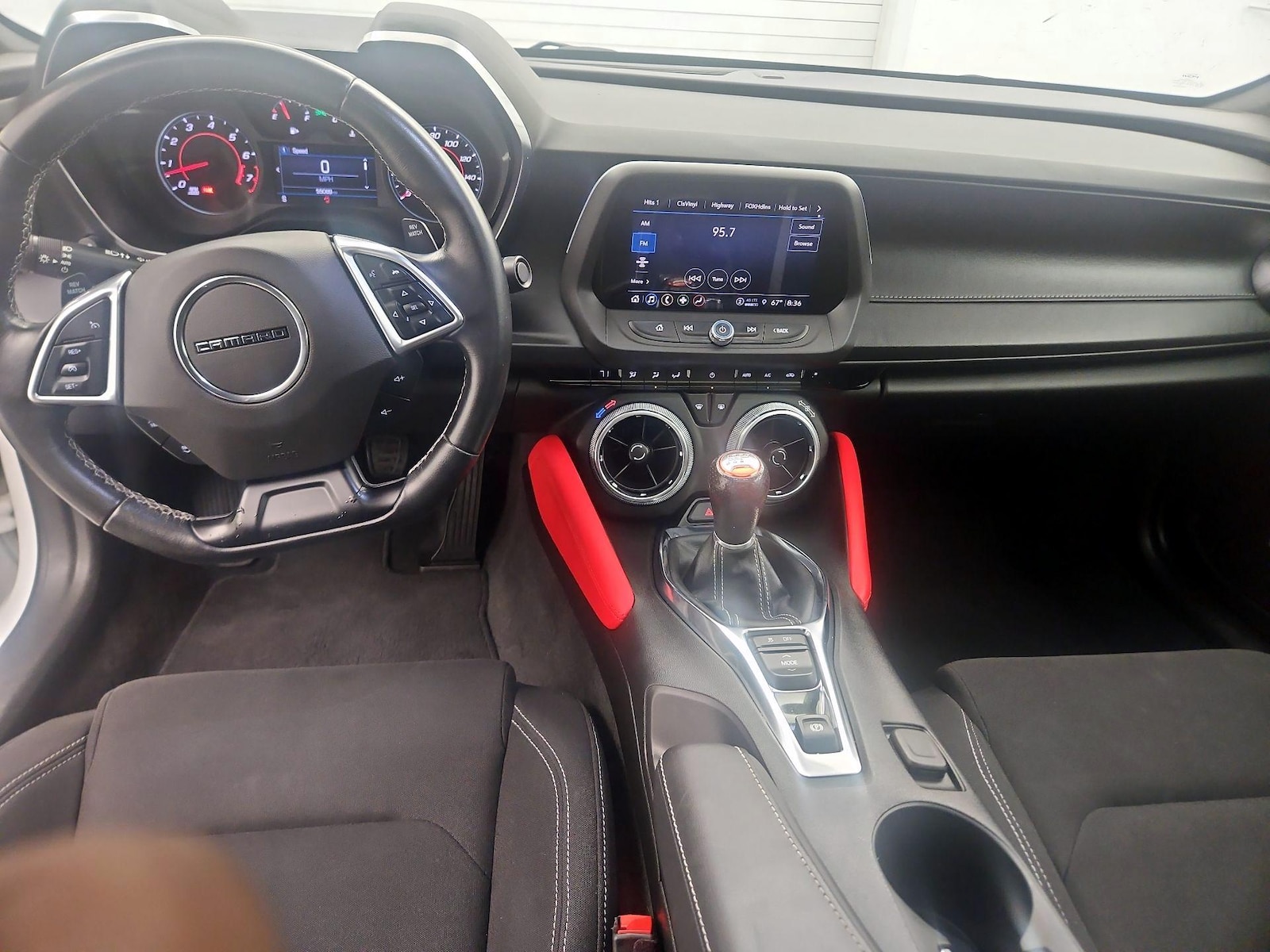 2022 Chevrolet Camaro LT1 - Photo 10