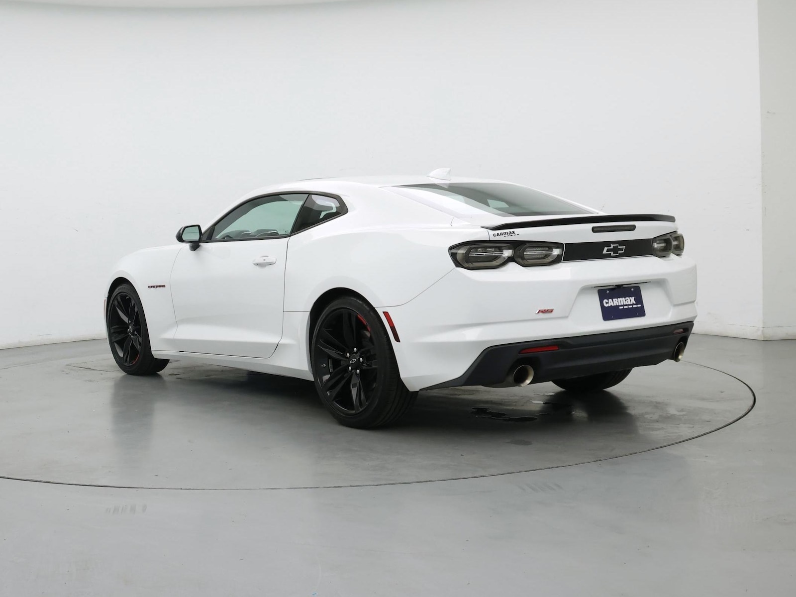 2022 Chevrolet Camaro LT1 - Photo 3