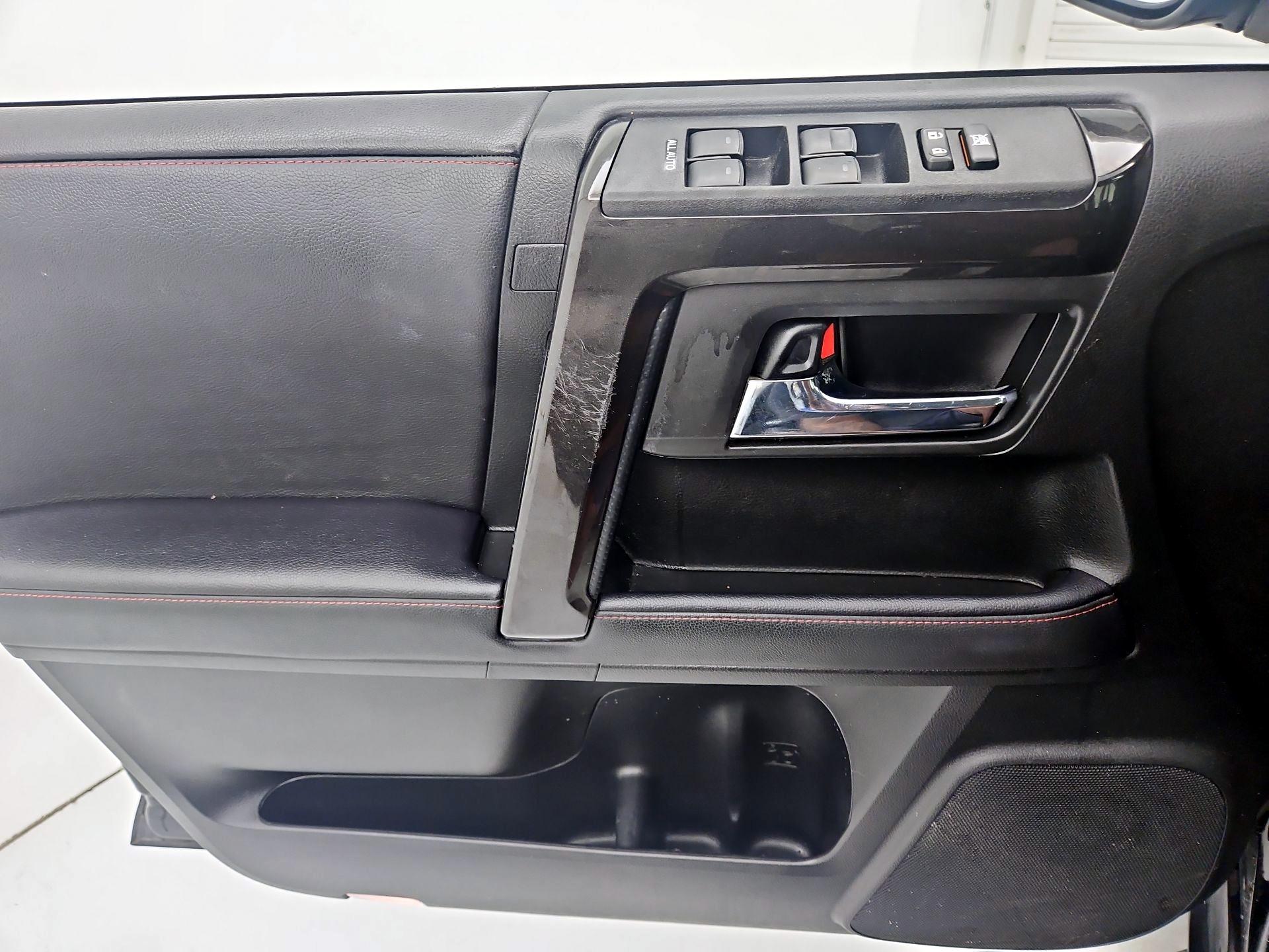 Thumbnail: 2022 Toyota 4Runner - 12