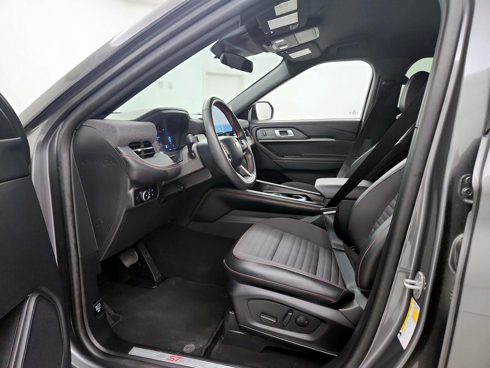 Thumbnail: 2025 Ford Explorer - 11