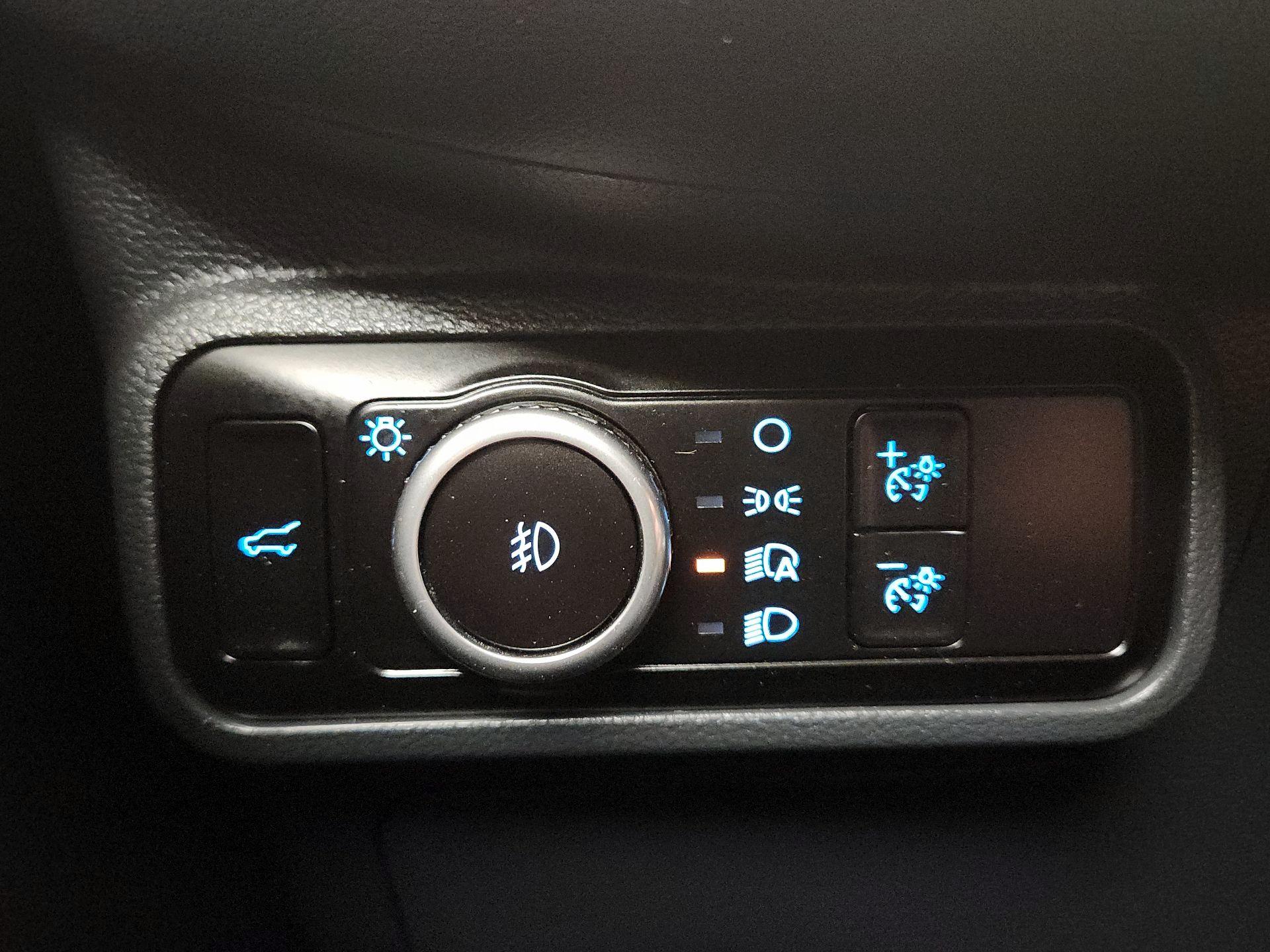 Thumbnail: 2025 Ford Explorer - 13