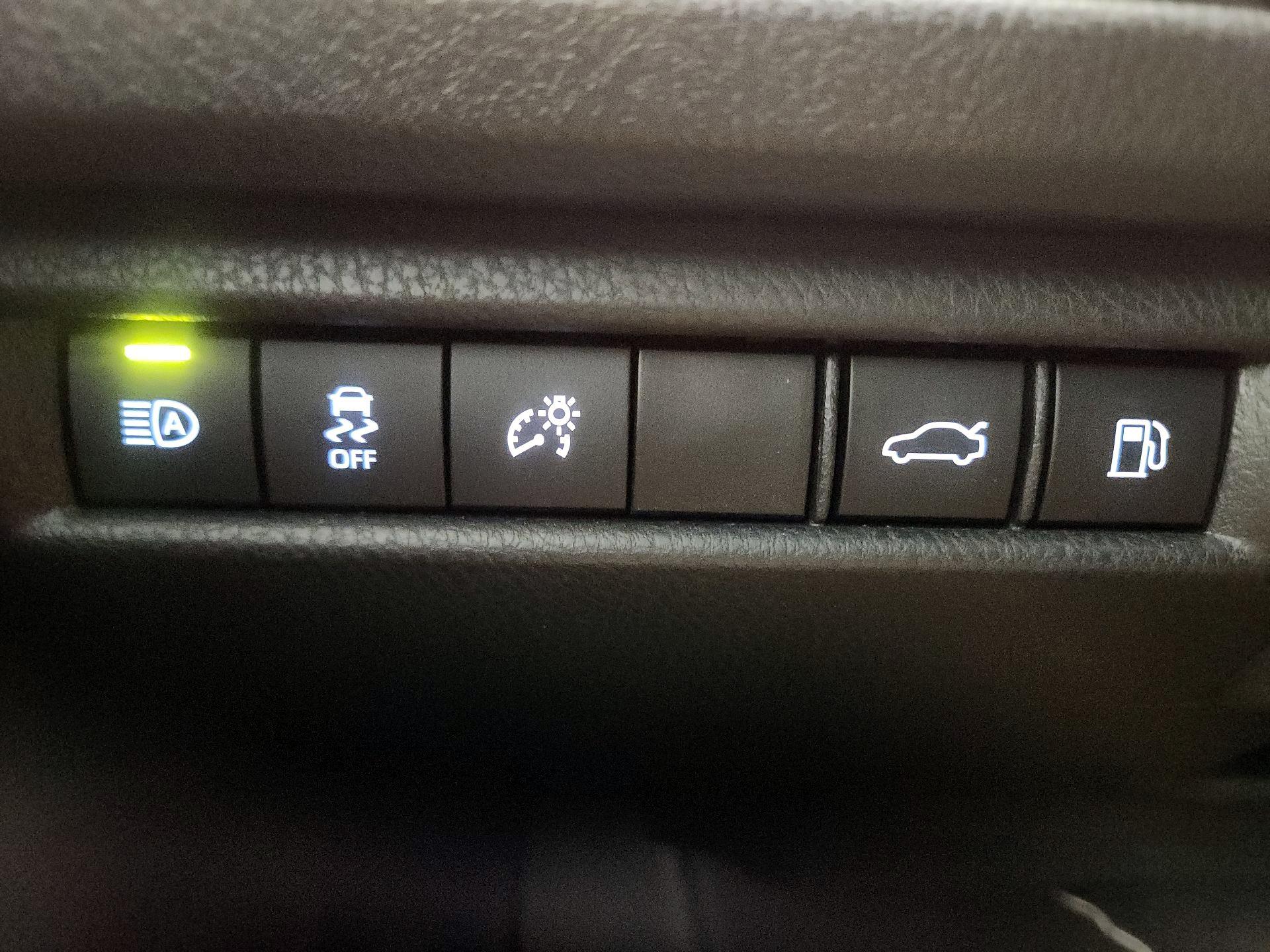 Thumbnail: 2025 Toyota Camry - 13