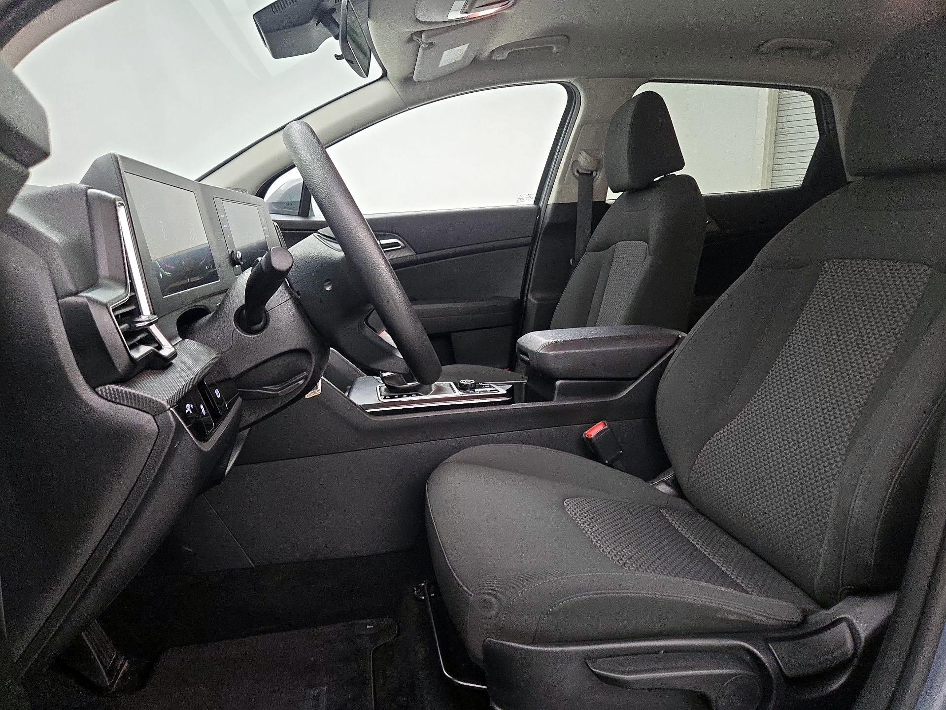 Thumbnail: 2025 Kia Sportage - 11