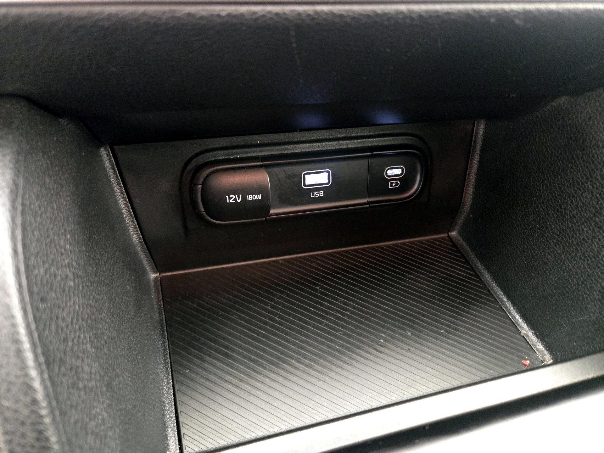 Thumbnail: 2025 Kia Sportage - 18