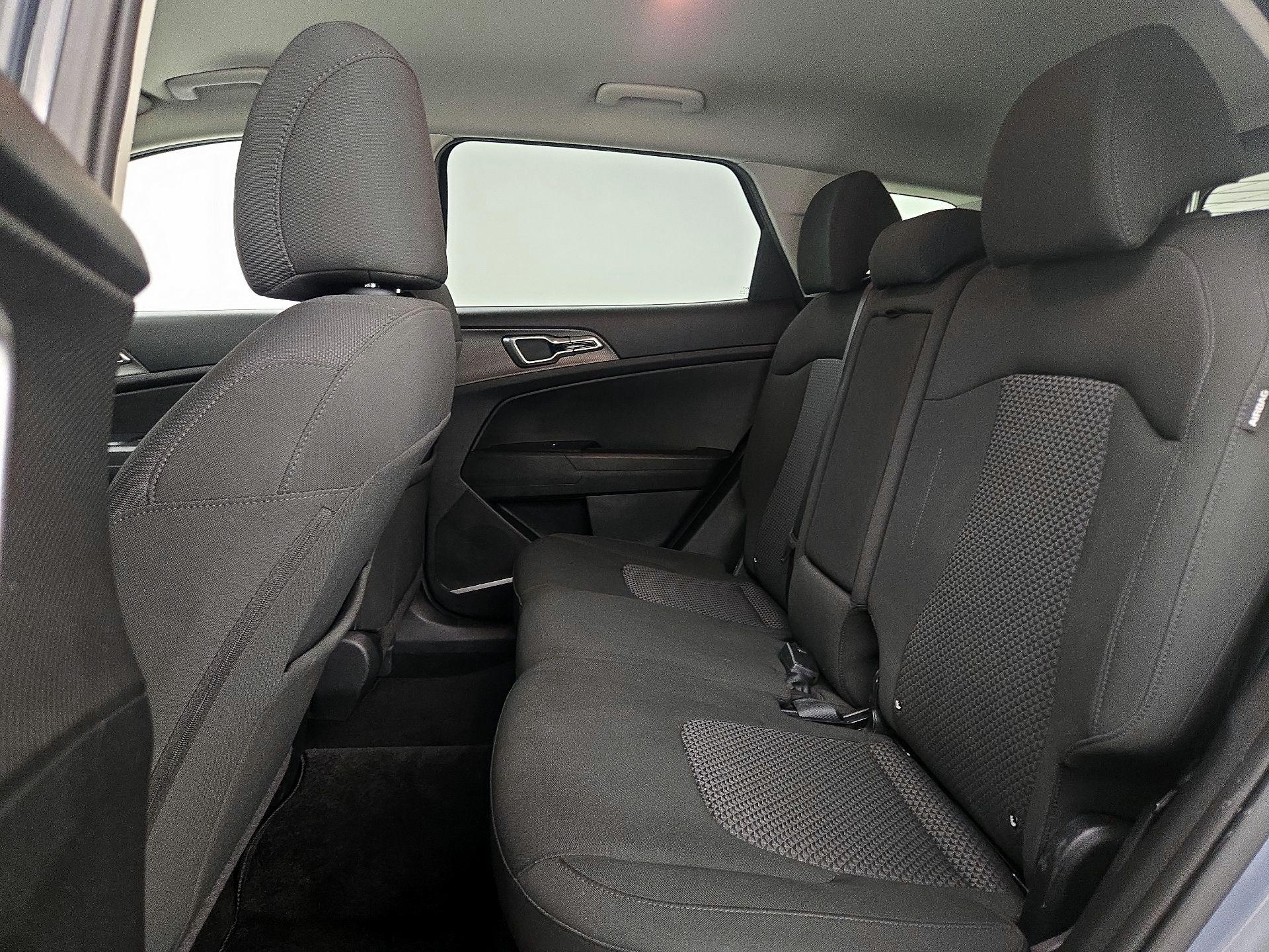 Thumbnail: 2025 Kia Sportage - 19