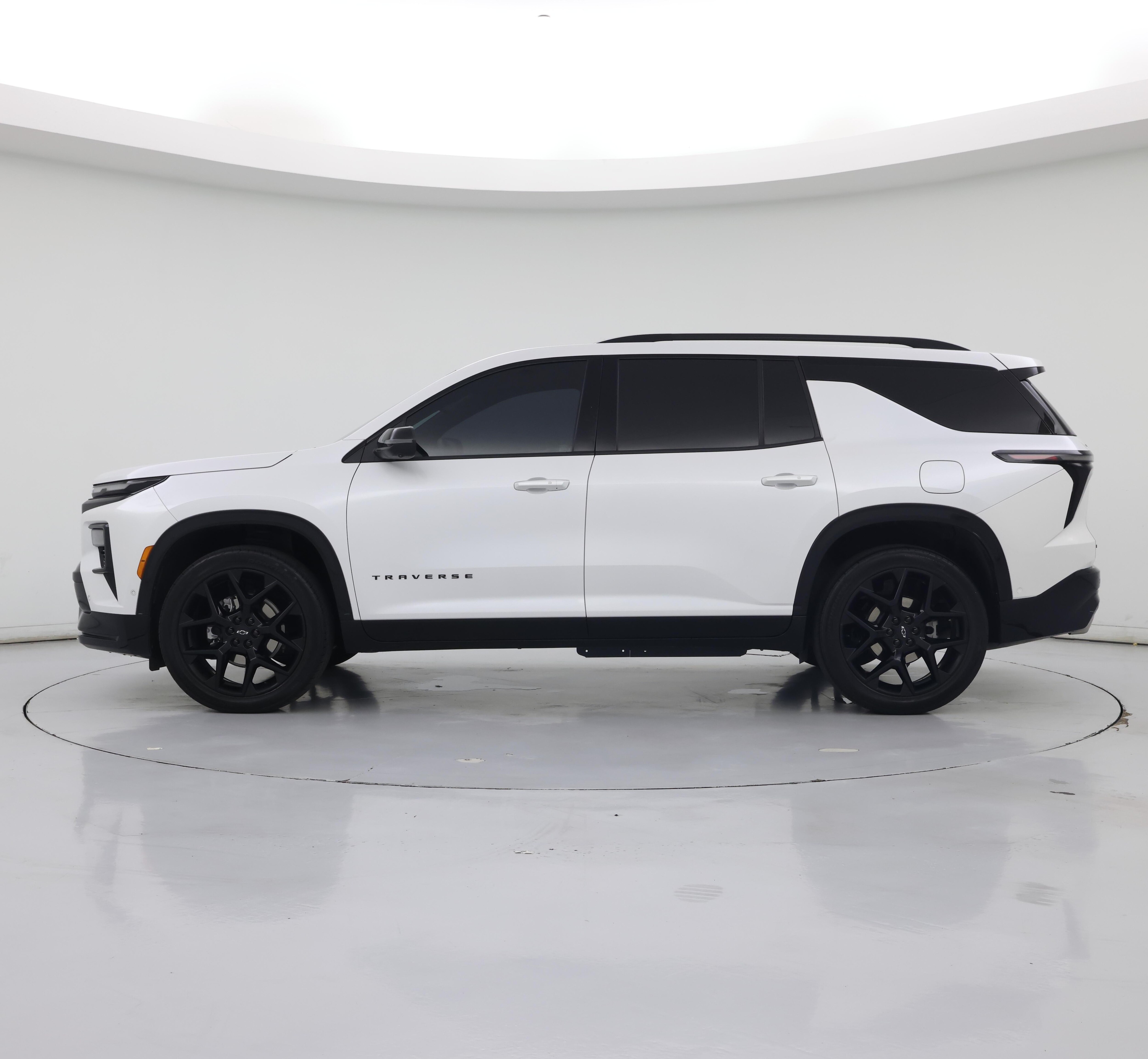 Thumbnail: 2024 Chevrolet Traverse - 3