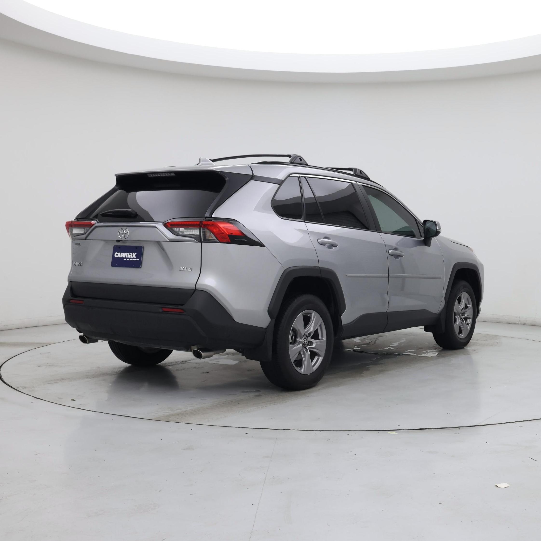 Thumbnail: 2025 Toyota RAV4 - 8