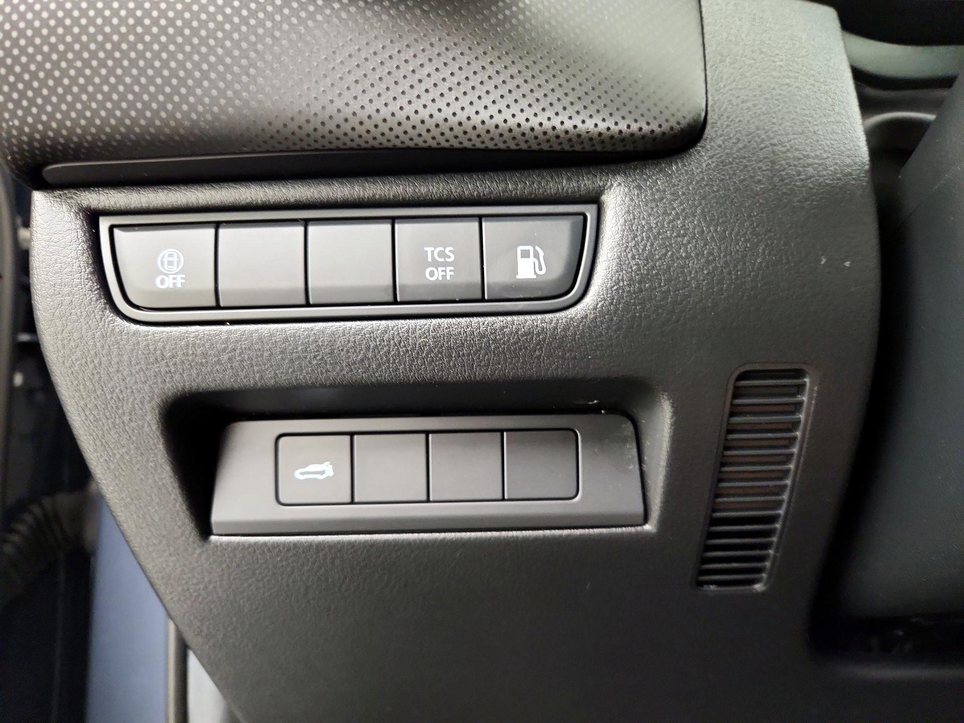 Thumbnail: 2025 Mazda CX-50 - 13