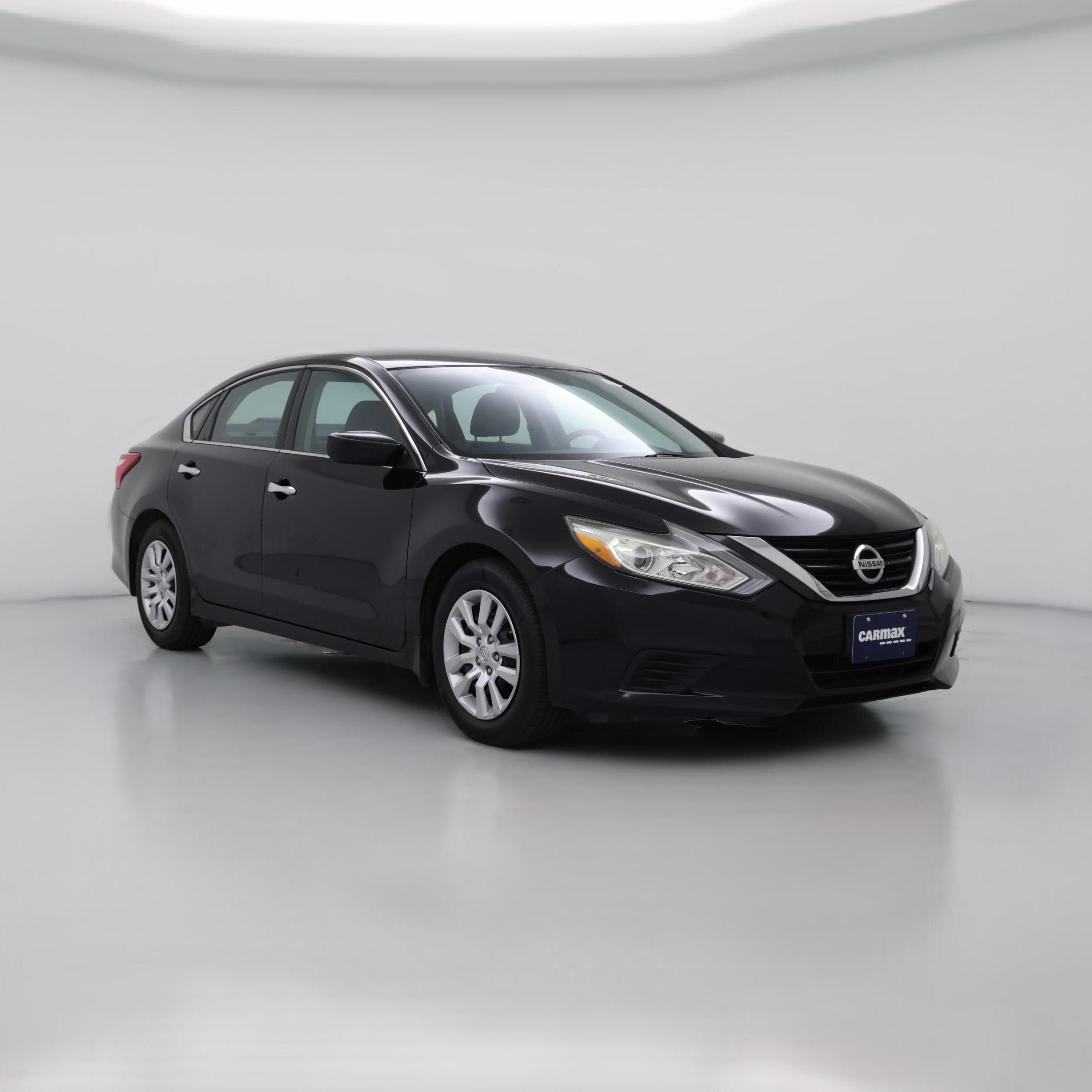 Thumbnail: 2017 Nissan Altima - 1