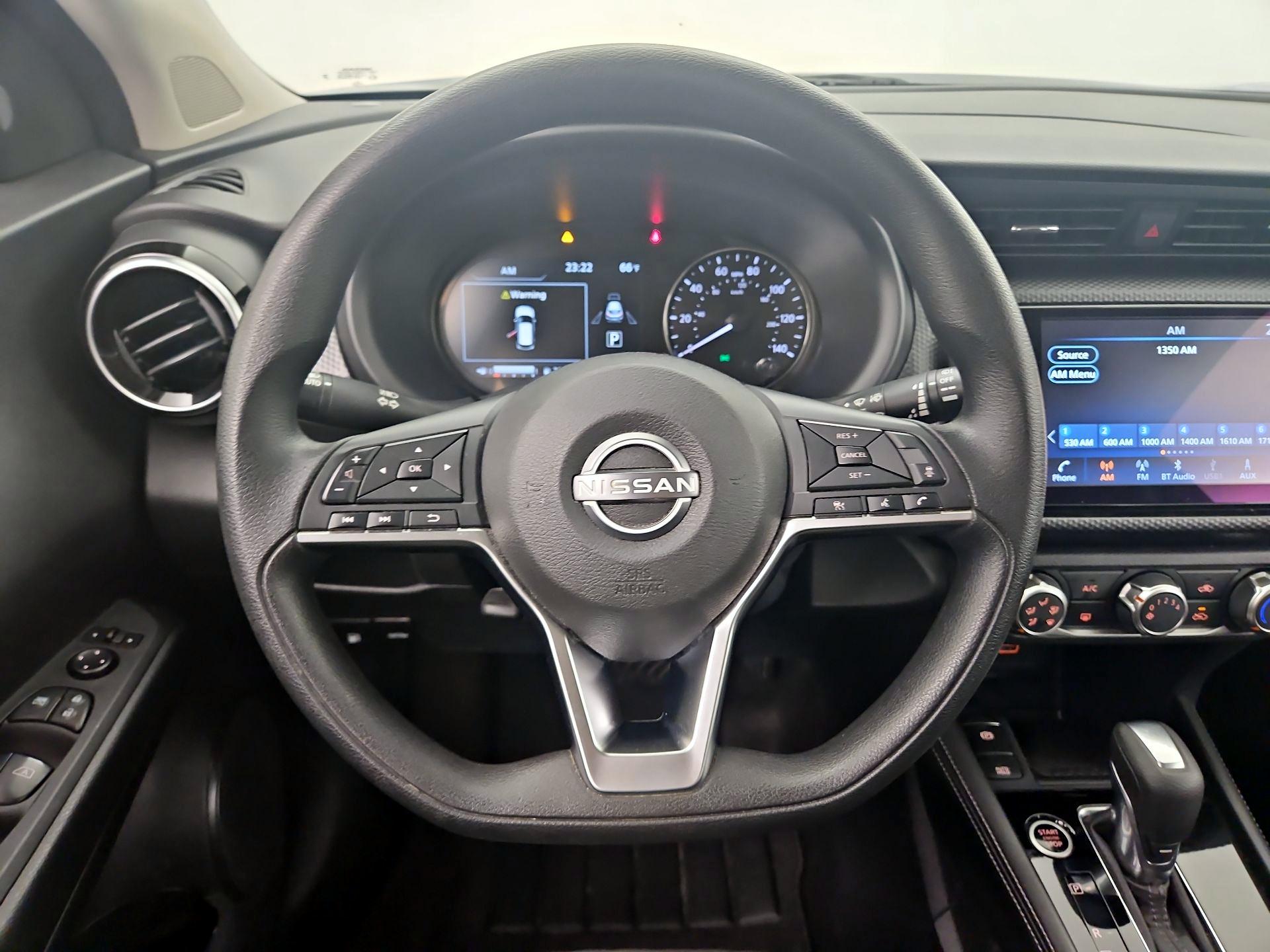 Thumbnail: 2023 Nissan Kicks - 10