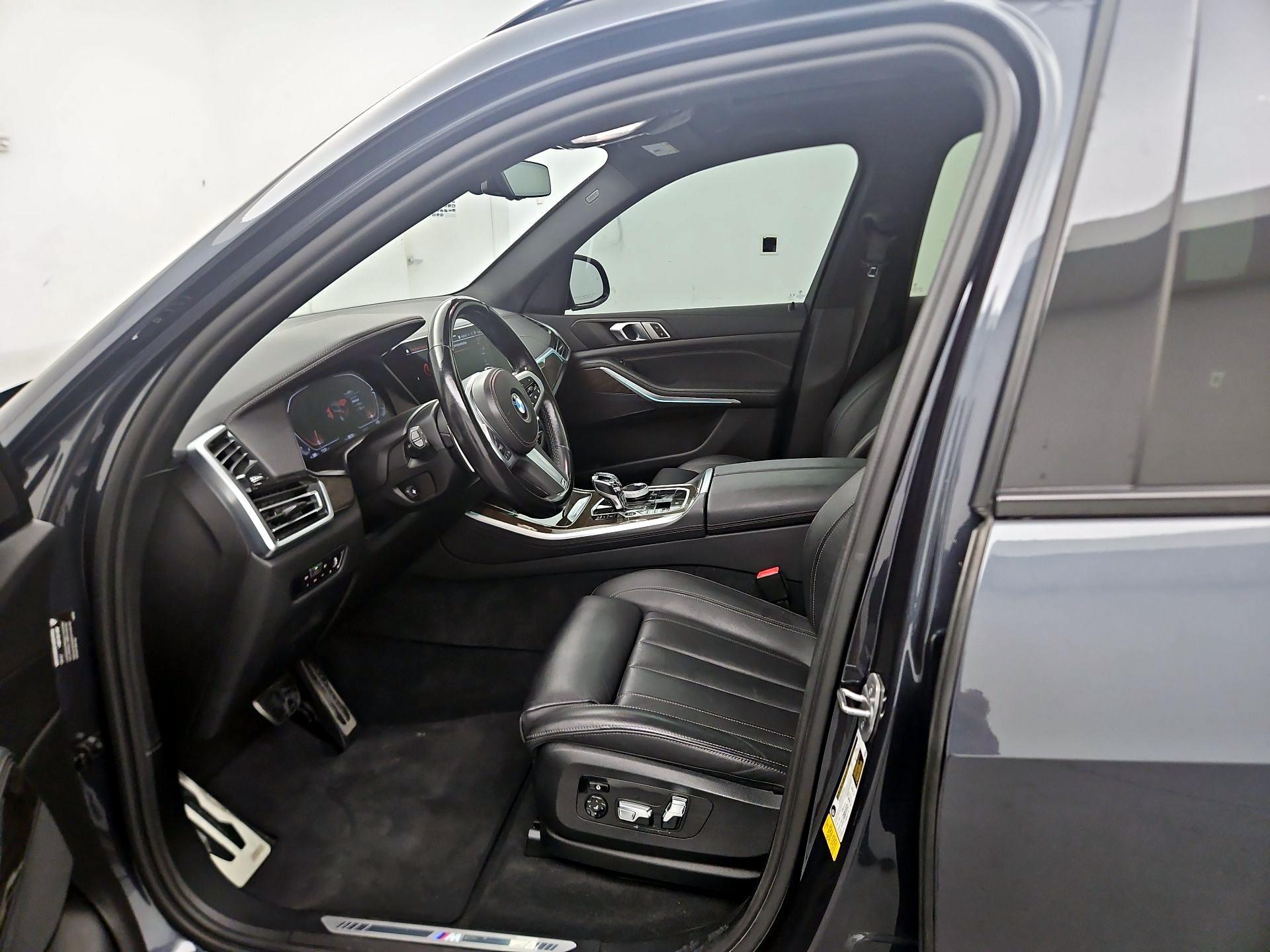 Thumbnail: 2022 BMW X5 - 11