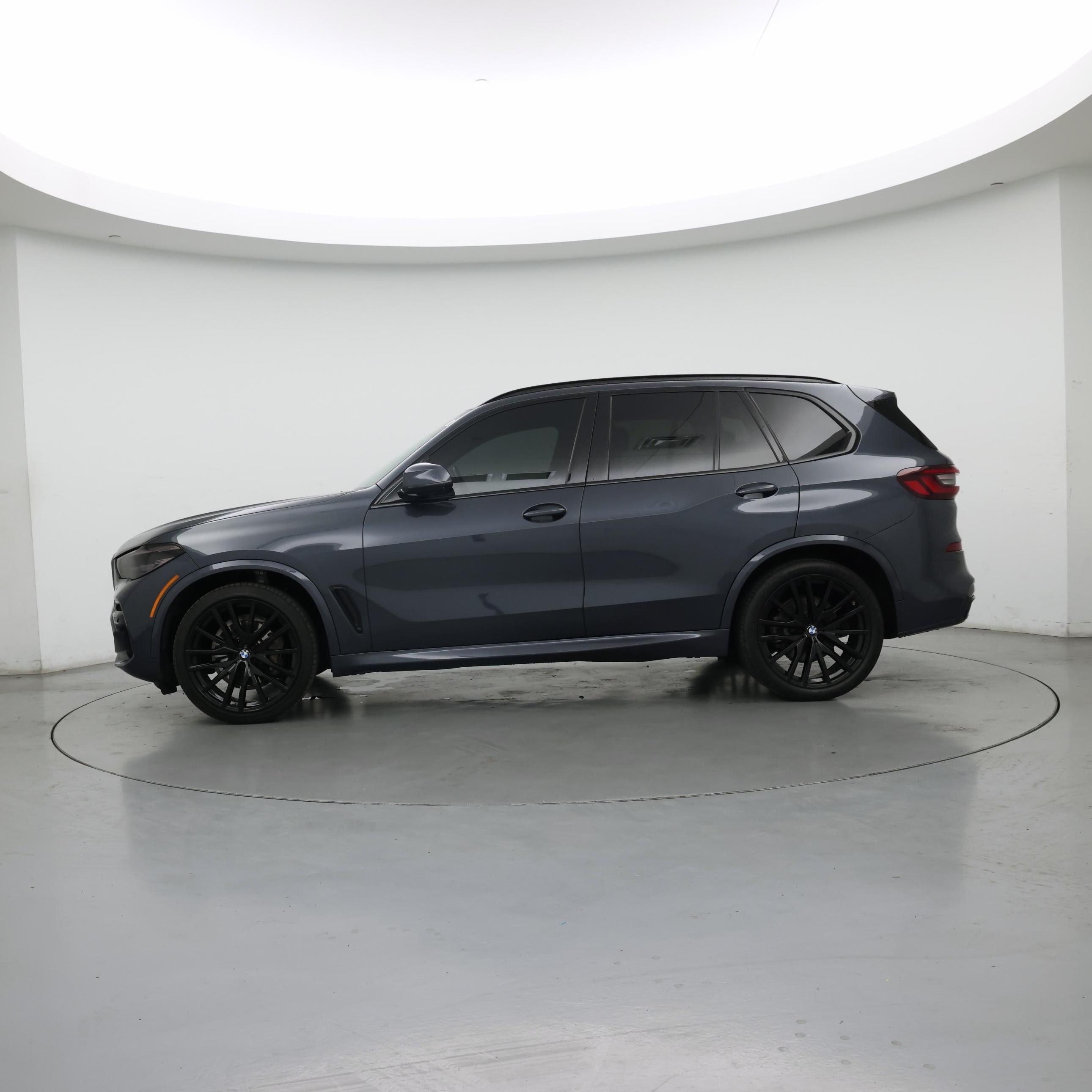 Thumbnail: 2022 BMW X5 - 3