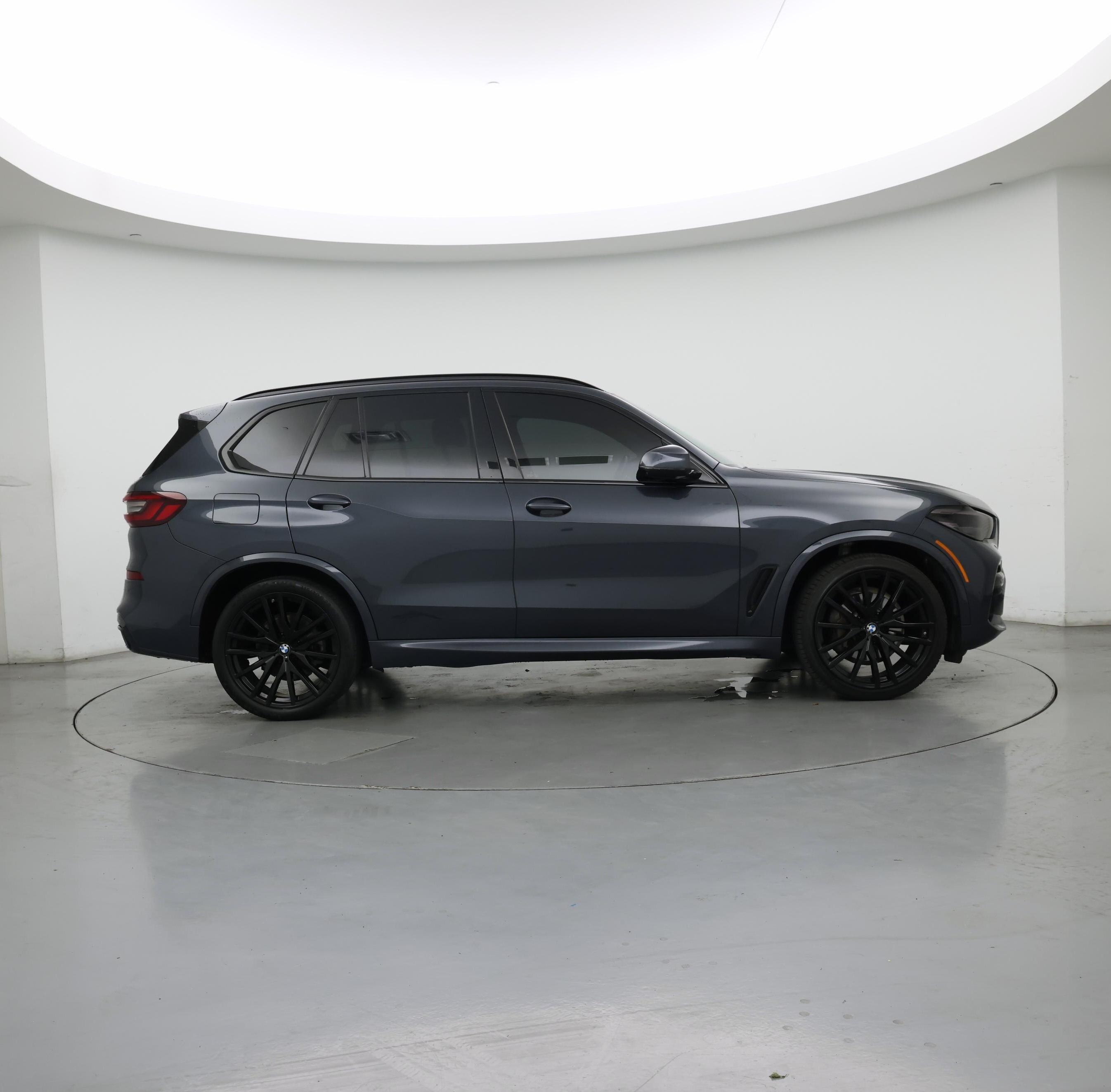 Thumbnail: 2022 BMW X5 - 7