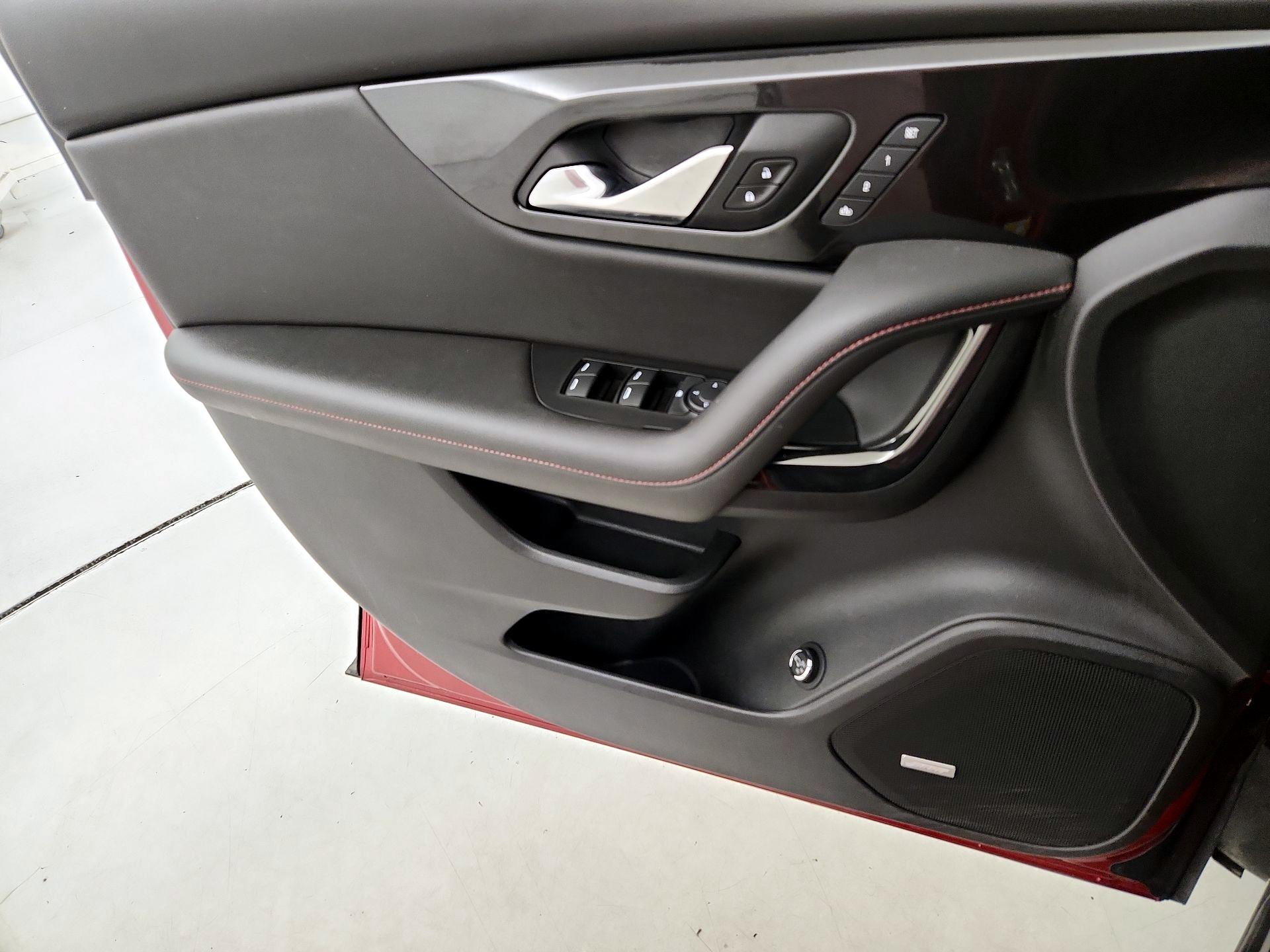 Thumbnail: 2021 Chevrolet Blazer - 12