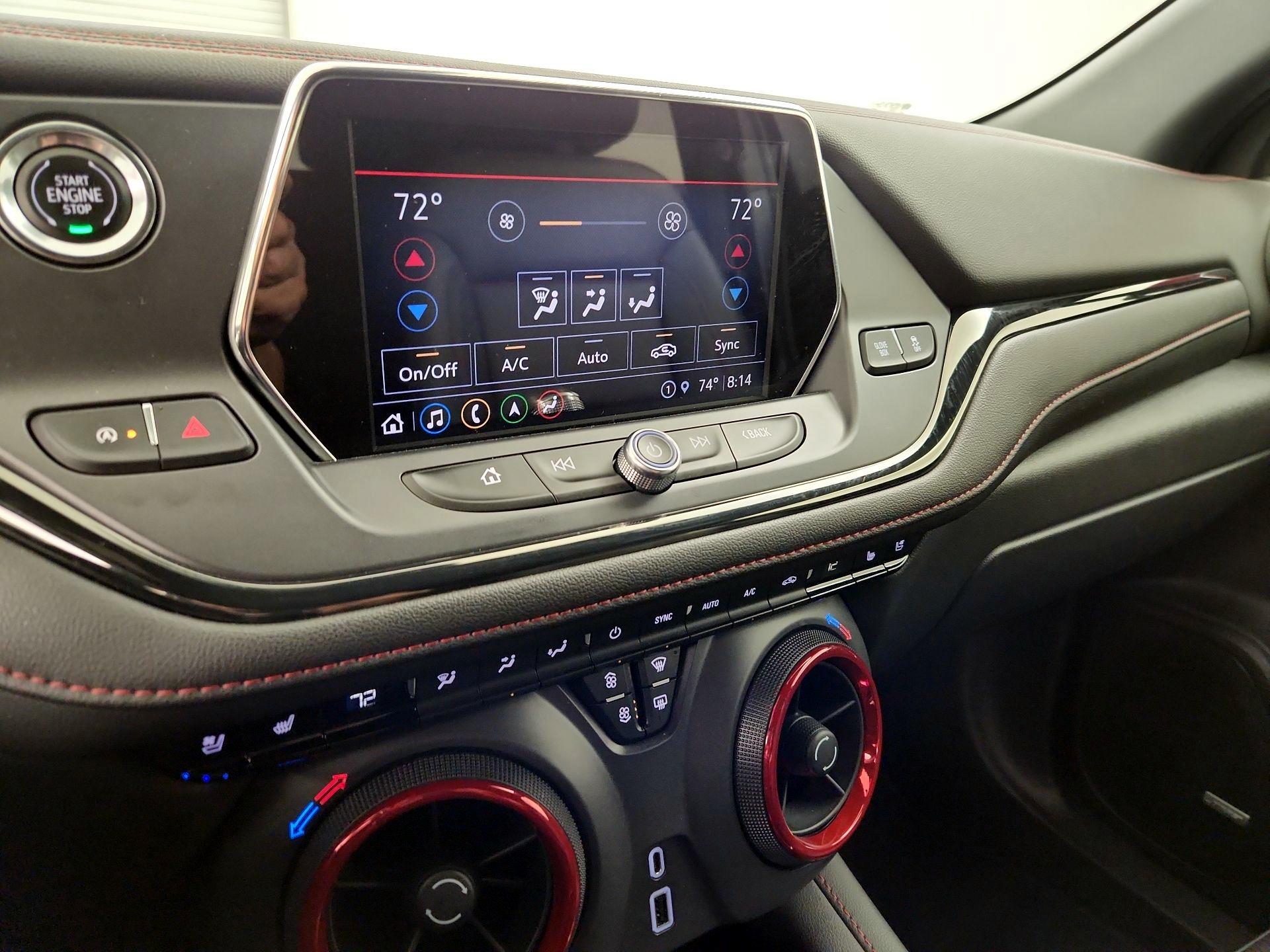 Thumbnail: 2021 Chevrolet Blazer - 17