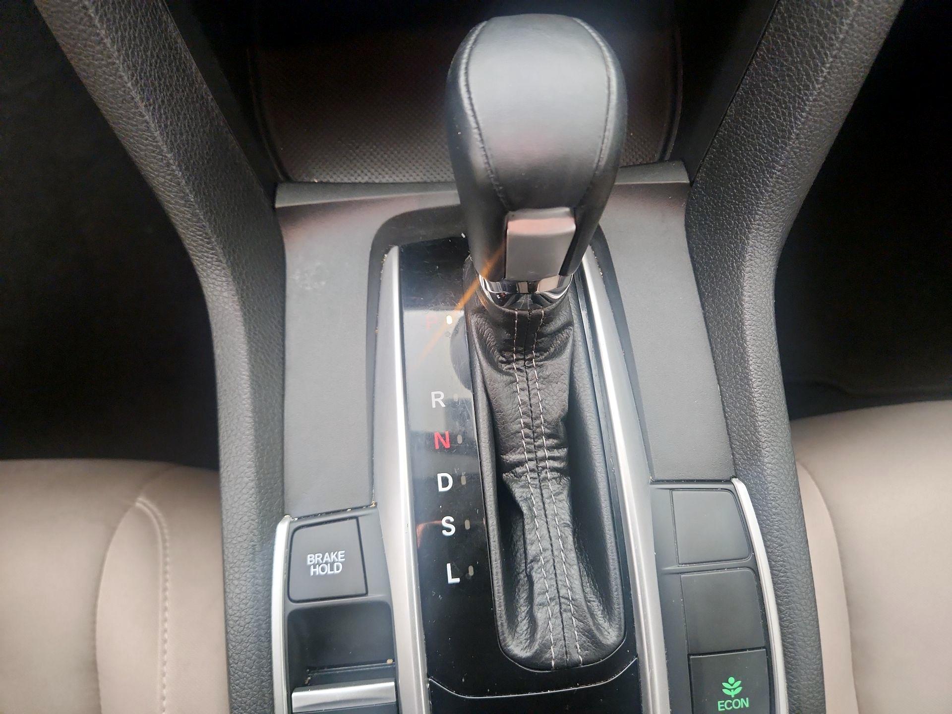 Thumbnail: 2018 Honda Civic - 17