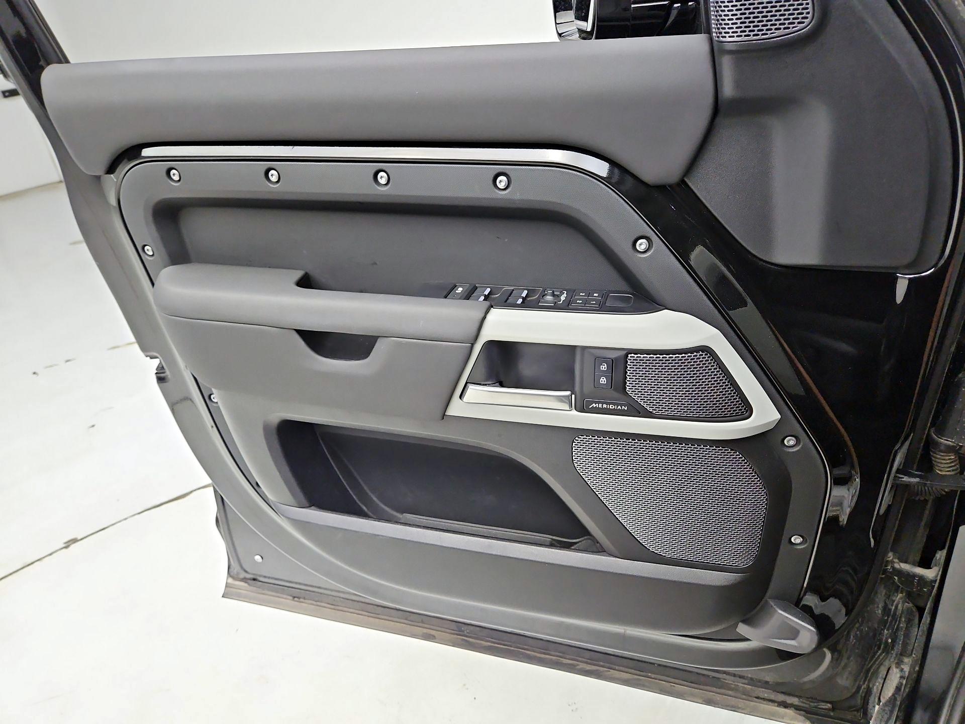 Thumbnail: 2024 Land Rover Defender - 12