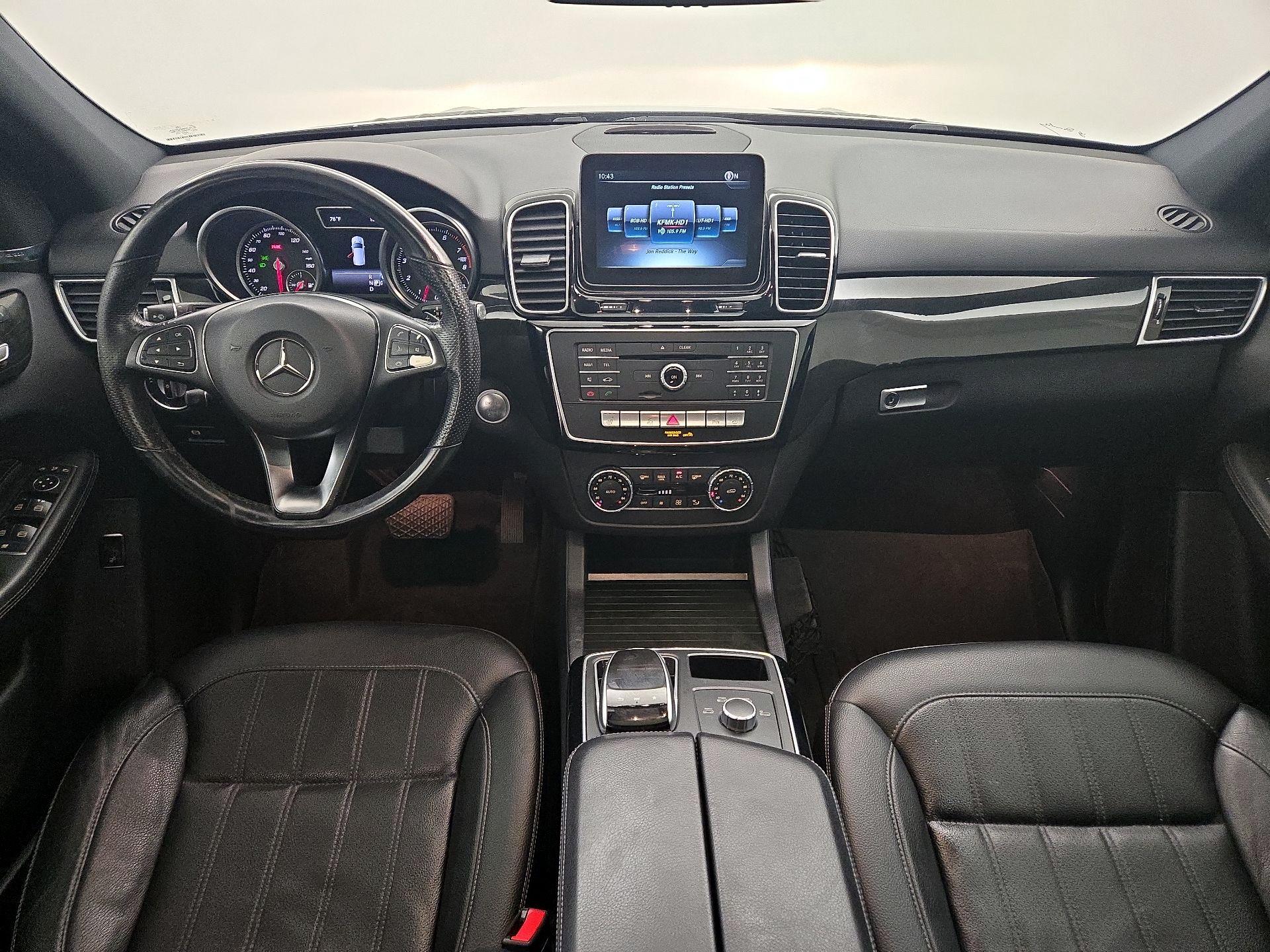 Thumbnail: 2017 Mercedes-Benz GLE - 9