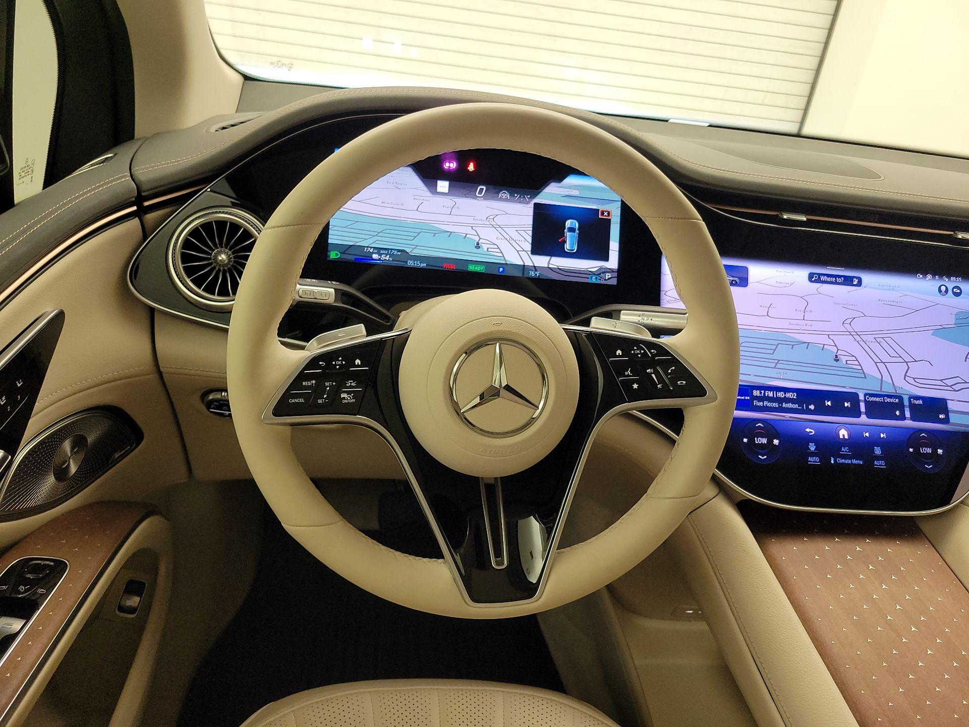 Thumbnail: 2024 Mercedes-Benz EQS - 10