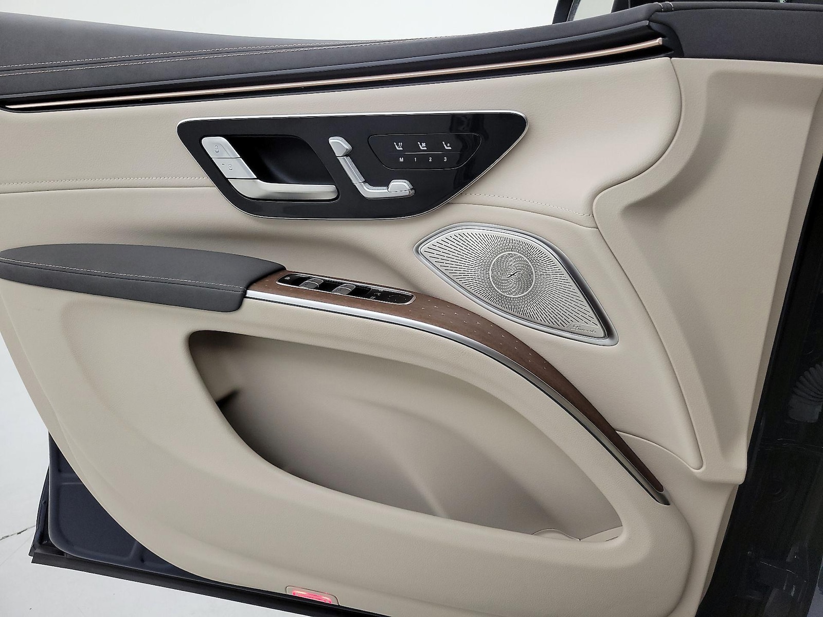 2024 Mercedes-Benz EQS SUV Base - Photo 13