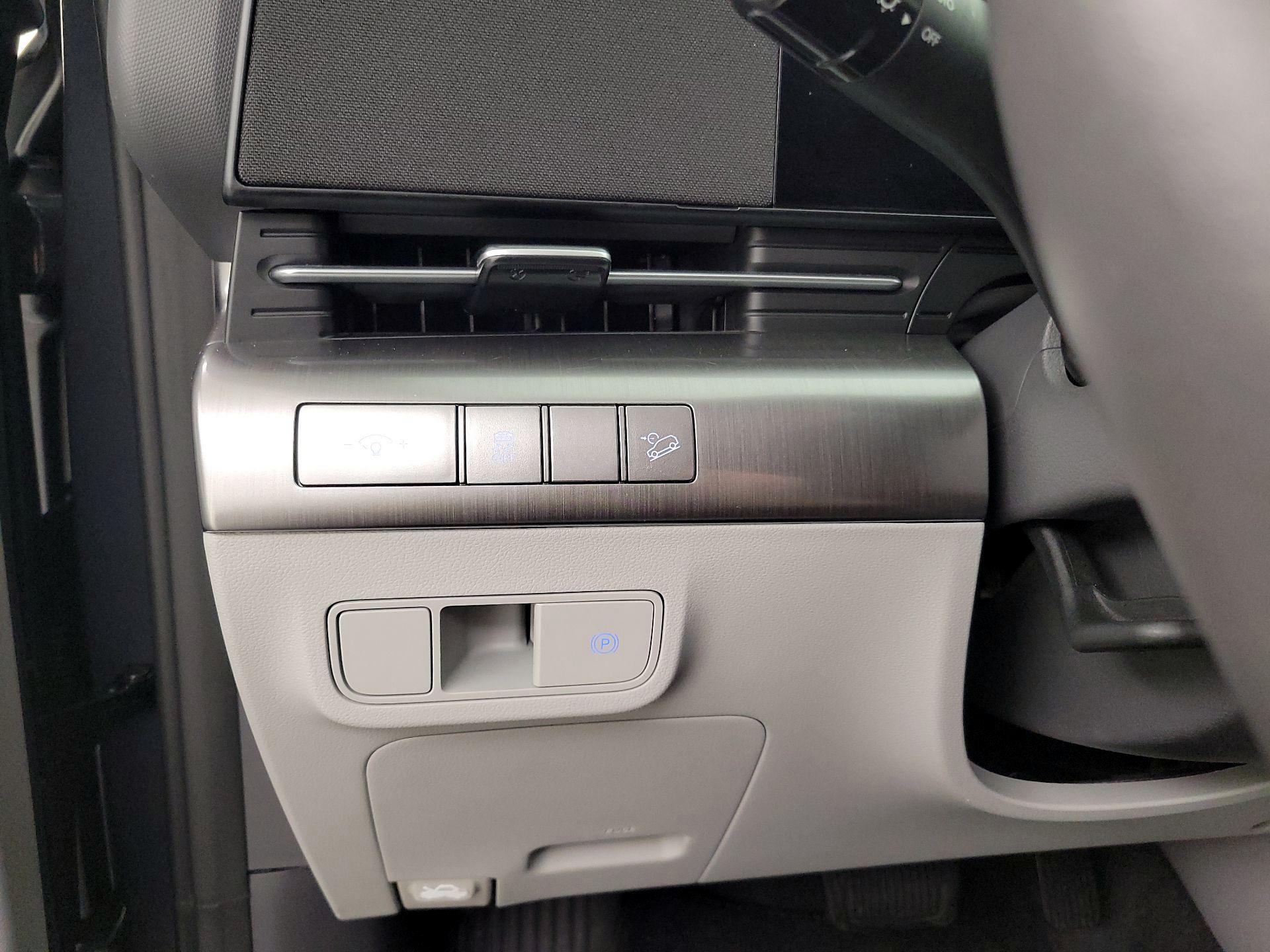 Thumbnail: 2025 Hyundai Kona - 13