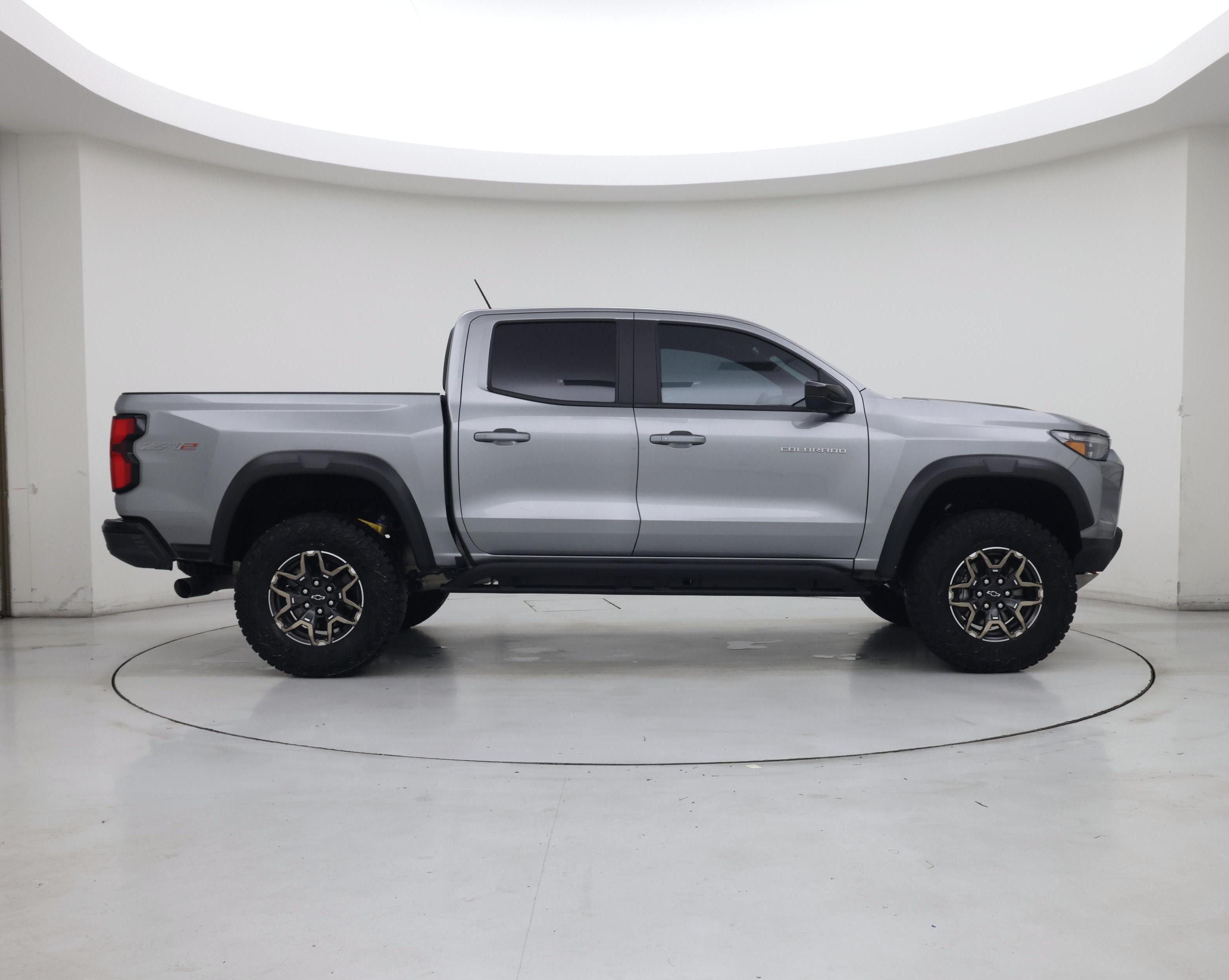 Thumbnail: 2024 Chevrolet Colorado - 7
