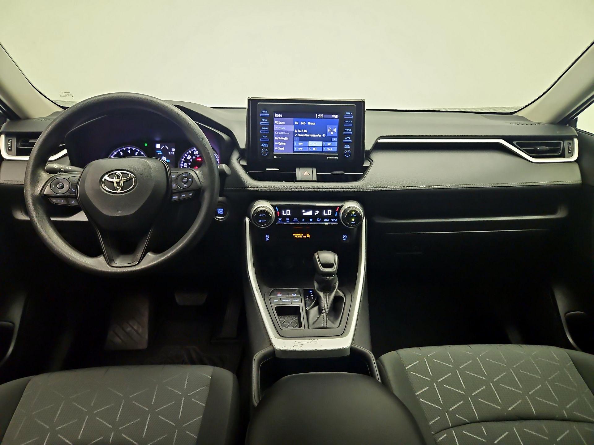 Thumbnail: 2022 Toyota RAV4 - 9