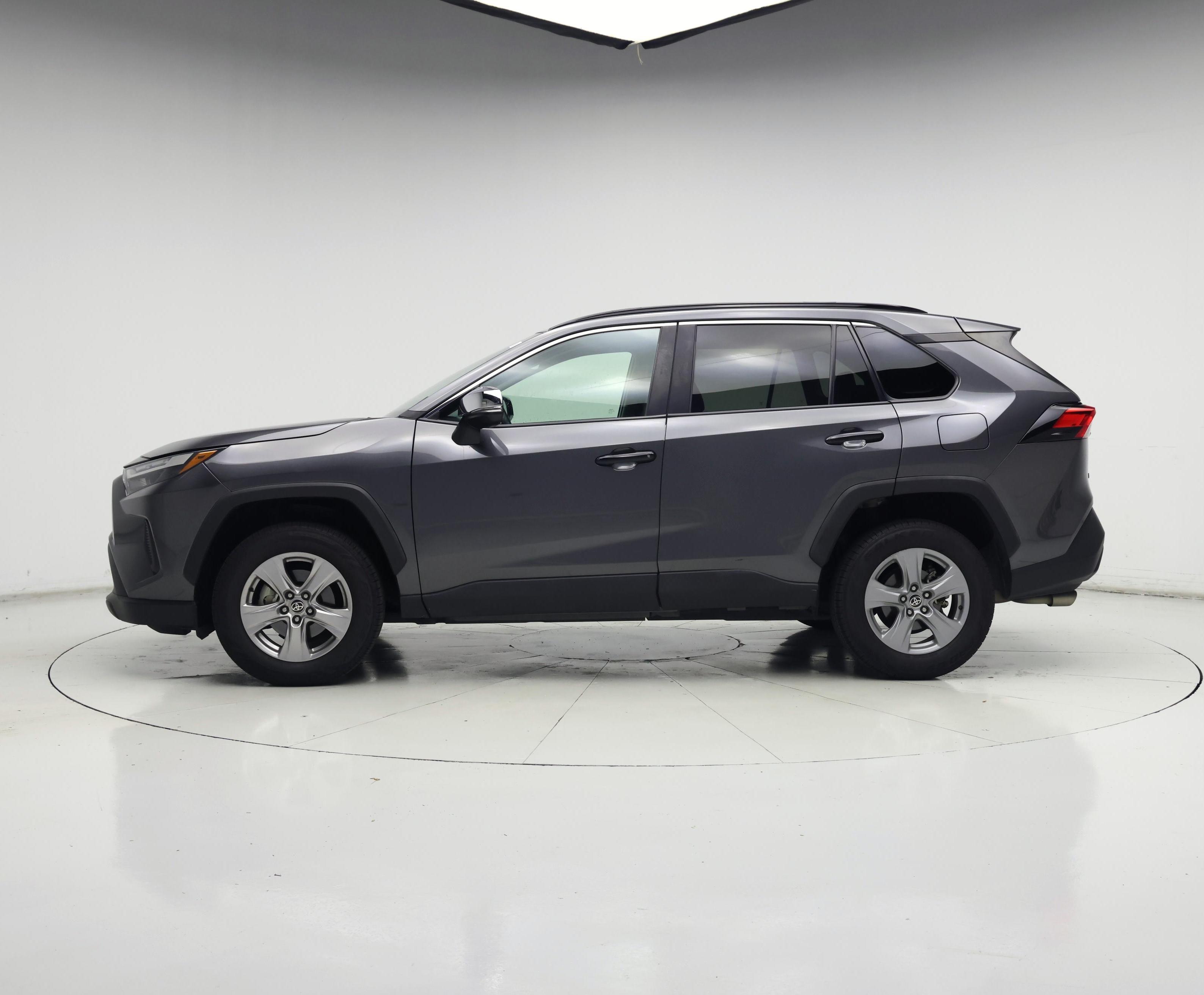 Thumbnail: 2022 Toyota RAV4 - 3