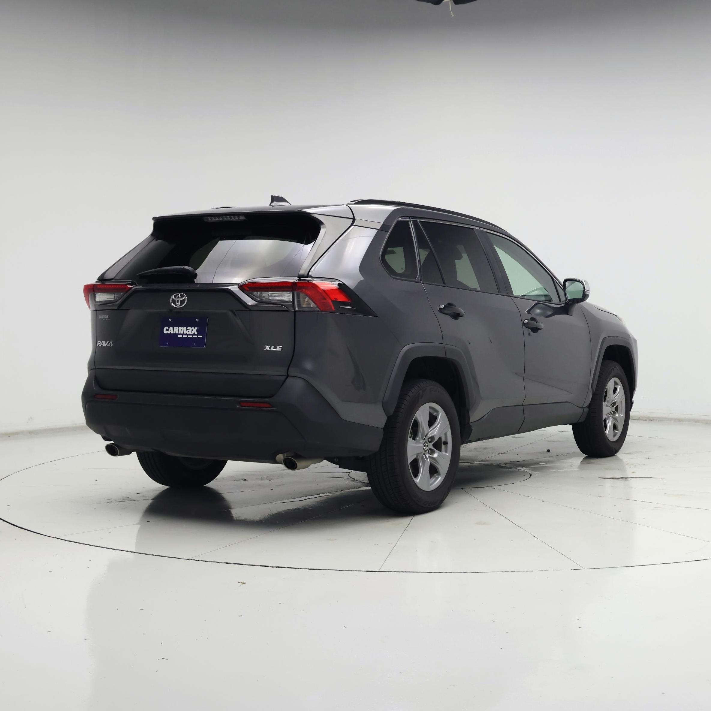 Thumbnail: 2022 Toyota RAV4 - 8