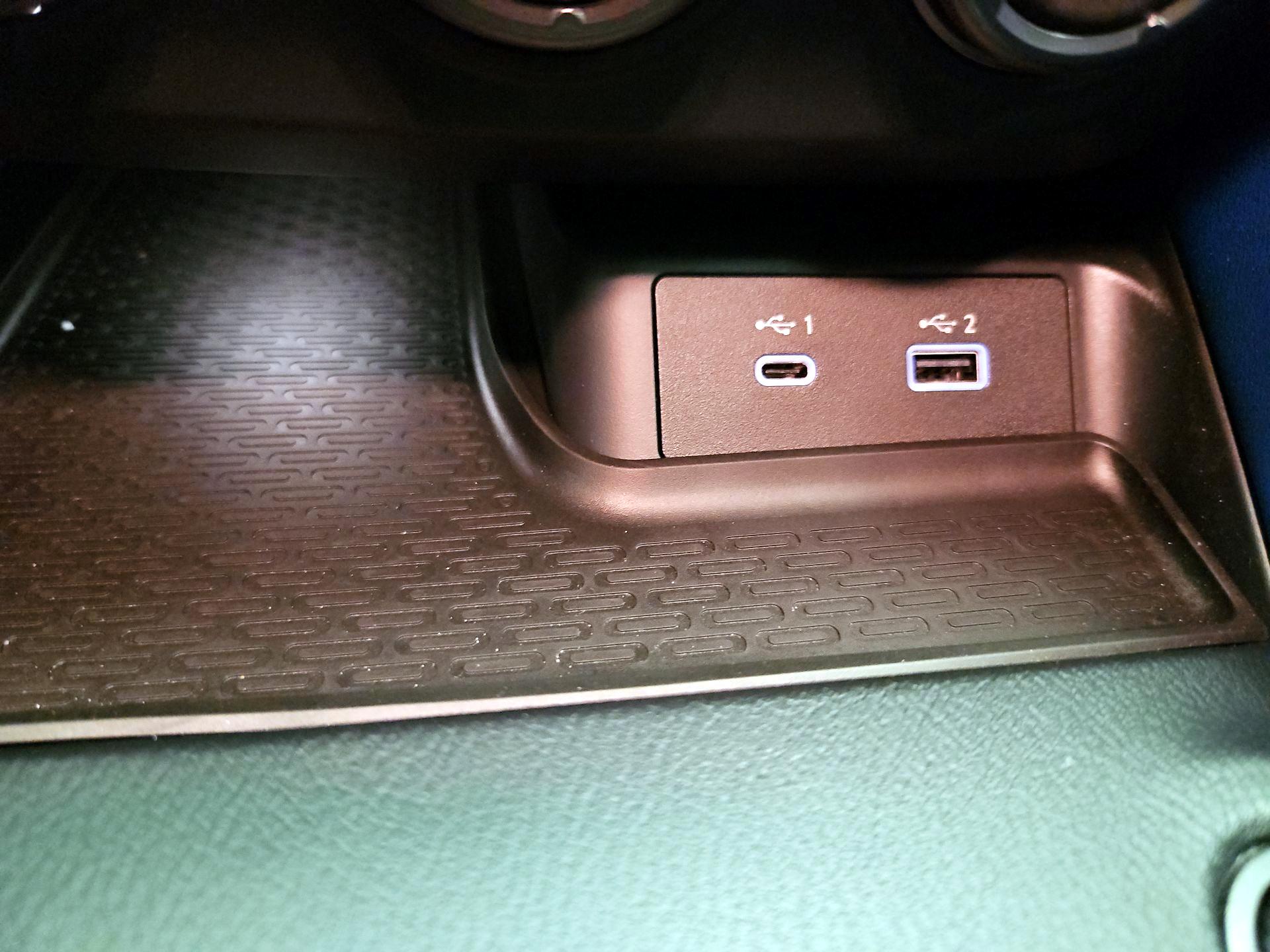 Thumbnail: 2024 Nissan Z - 18