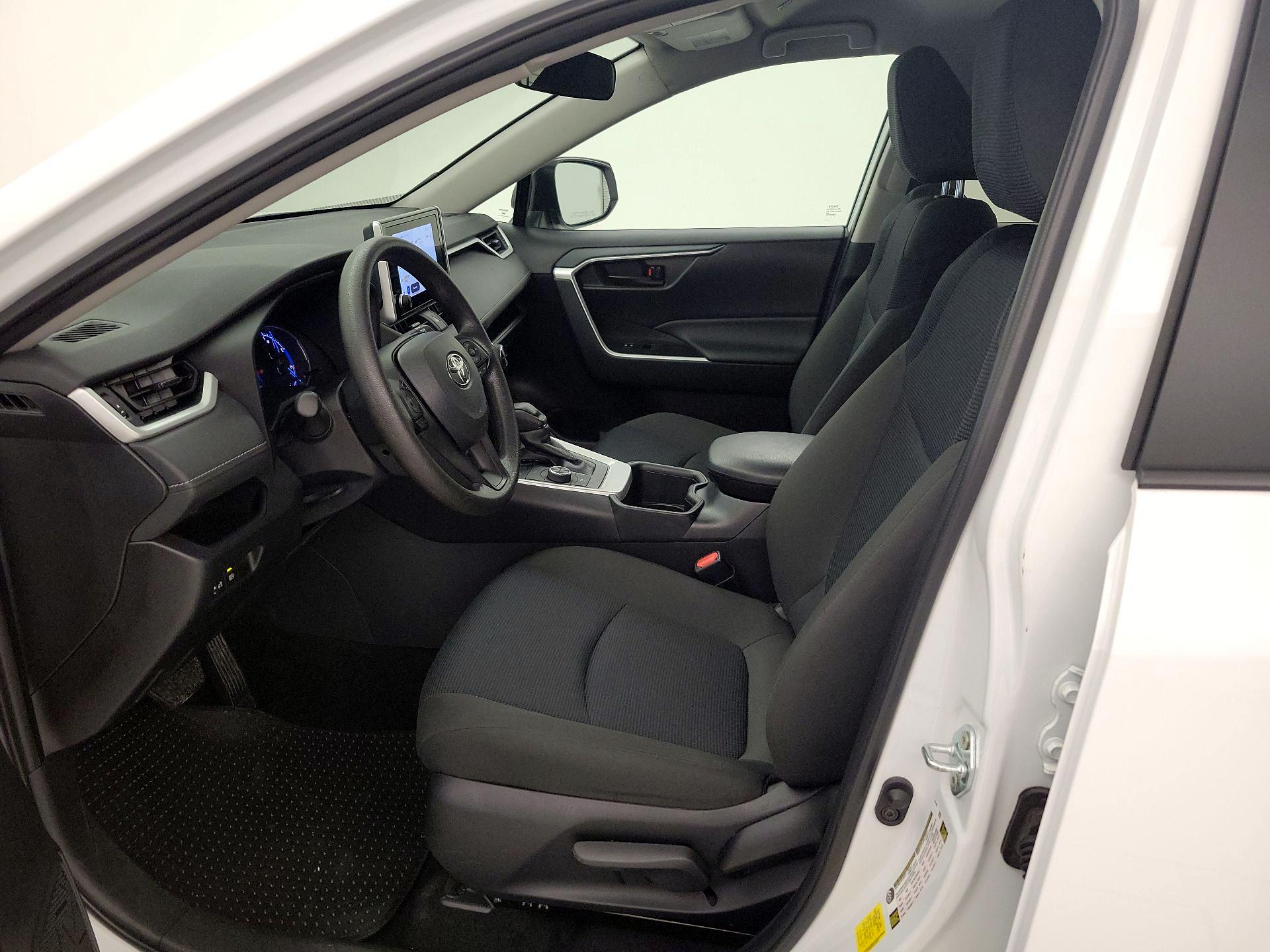 Thumbnail: 2025 Toyota RAV4 - 11