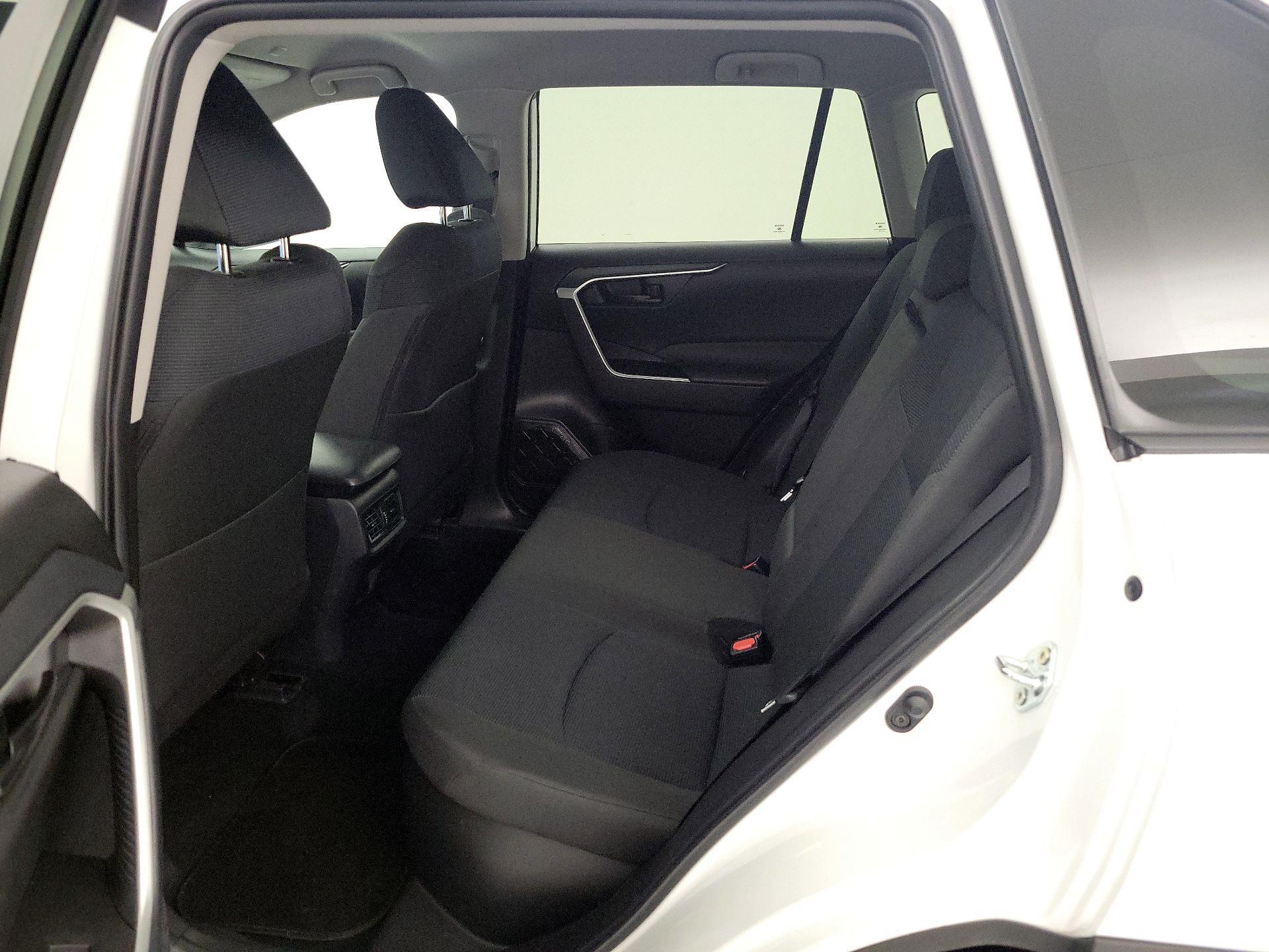 Thumbnail: 2025 Toyota RAV4 - 19