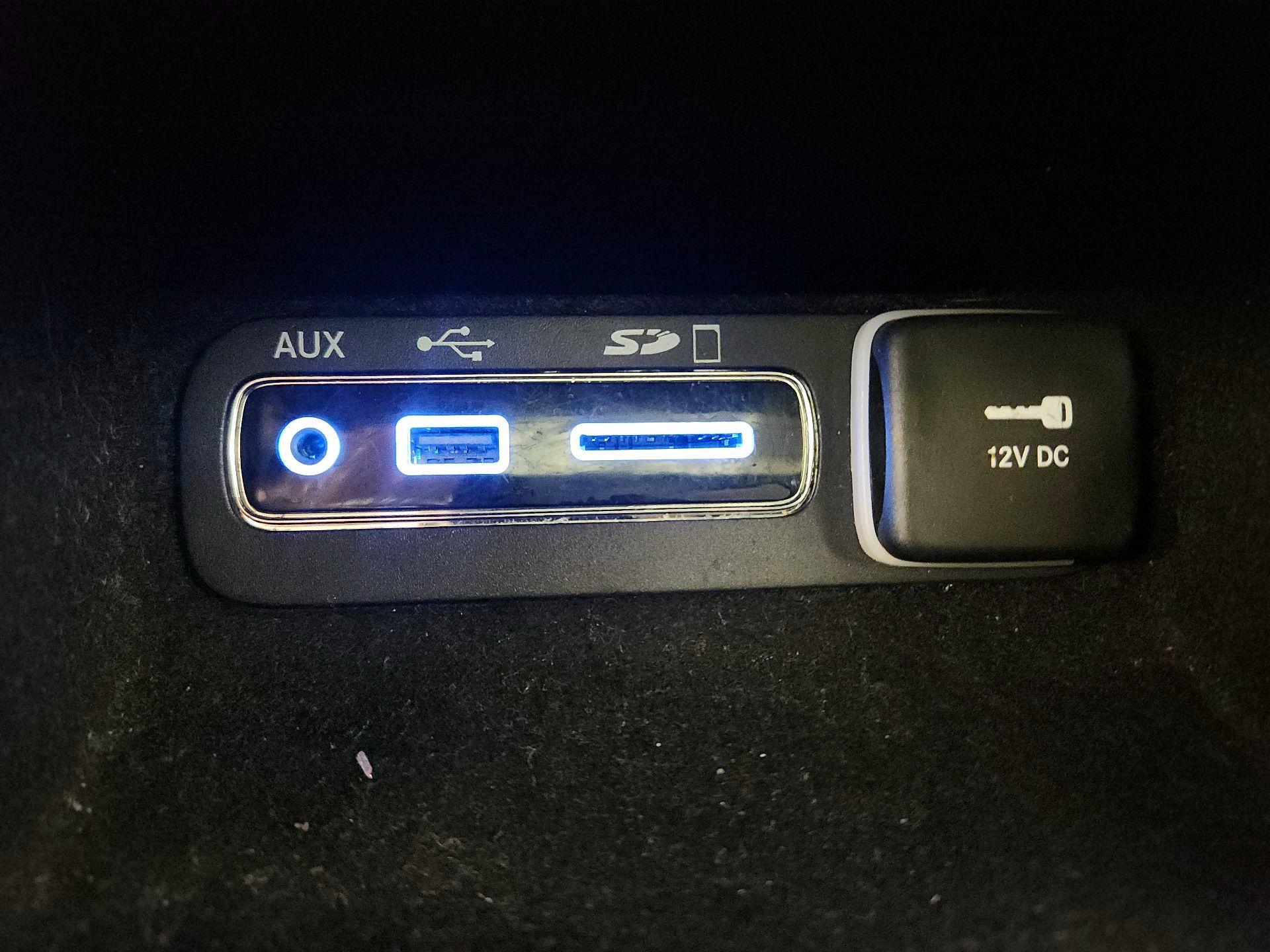 Thumbnail: 2017 Jeep Grand Cherokee - 19