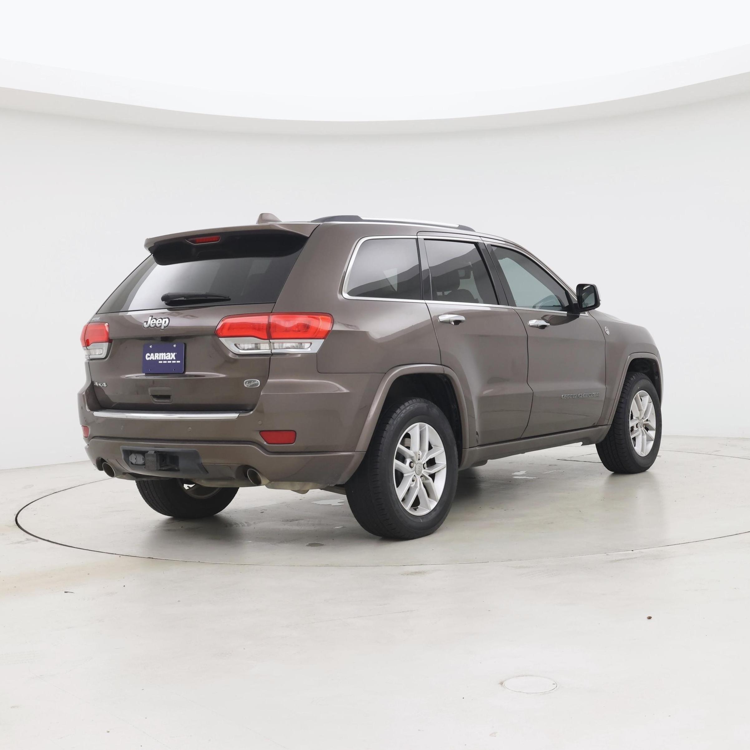 Thumbnail: 2017 Jeep Grand Cherokee - 8