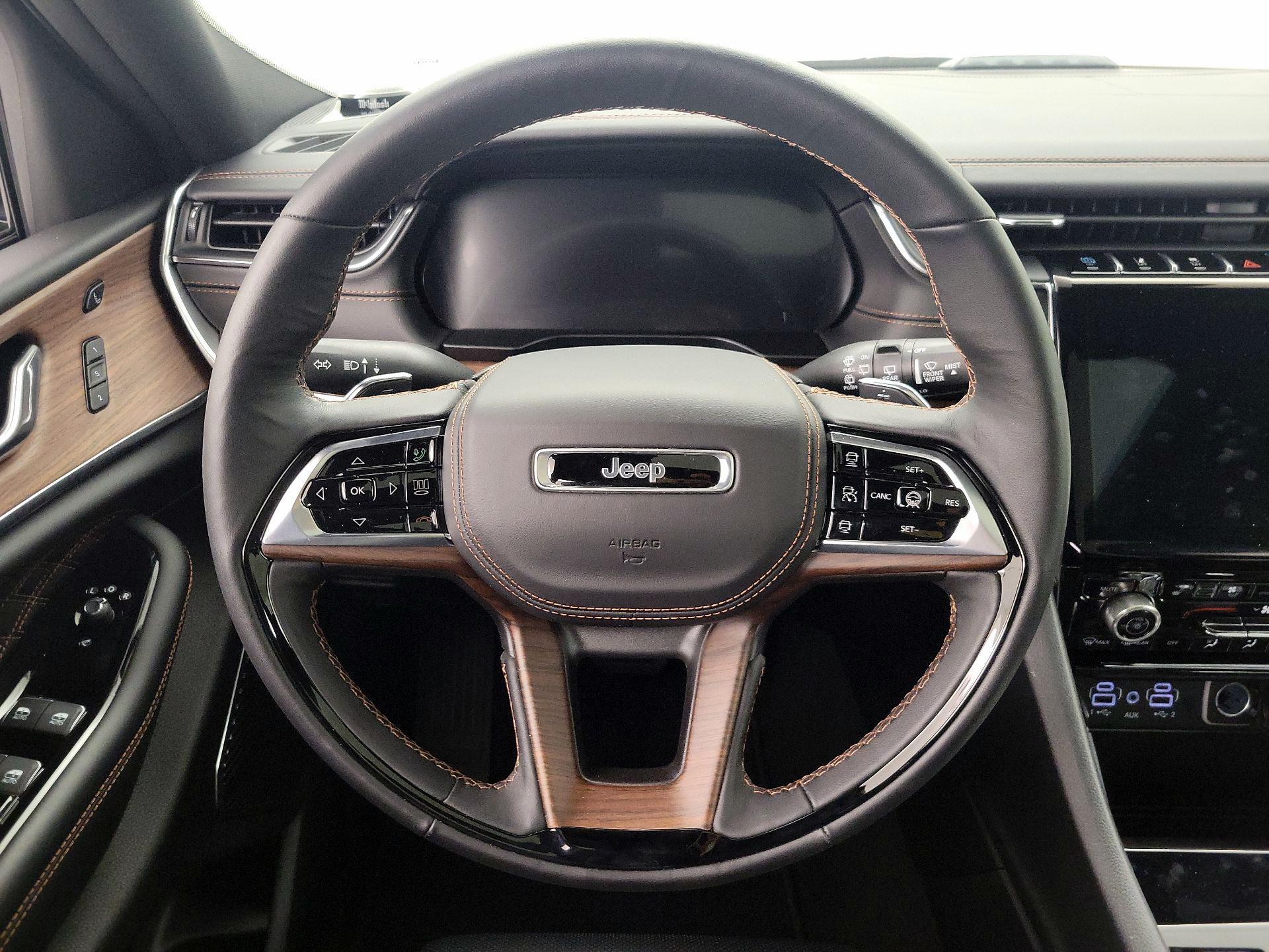 Thumbnail: 2025 Jeep Grand Cherokee - 10