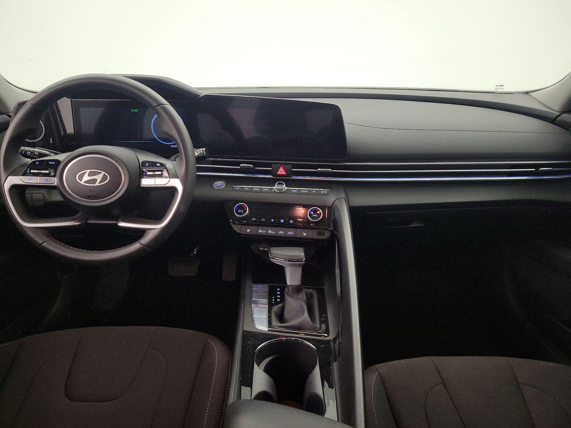 Thumbnail: 2025 Hyundai Elantra - 9