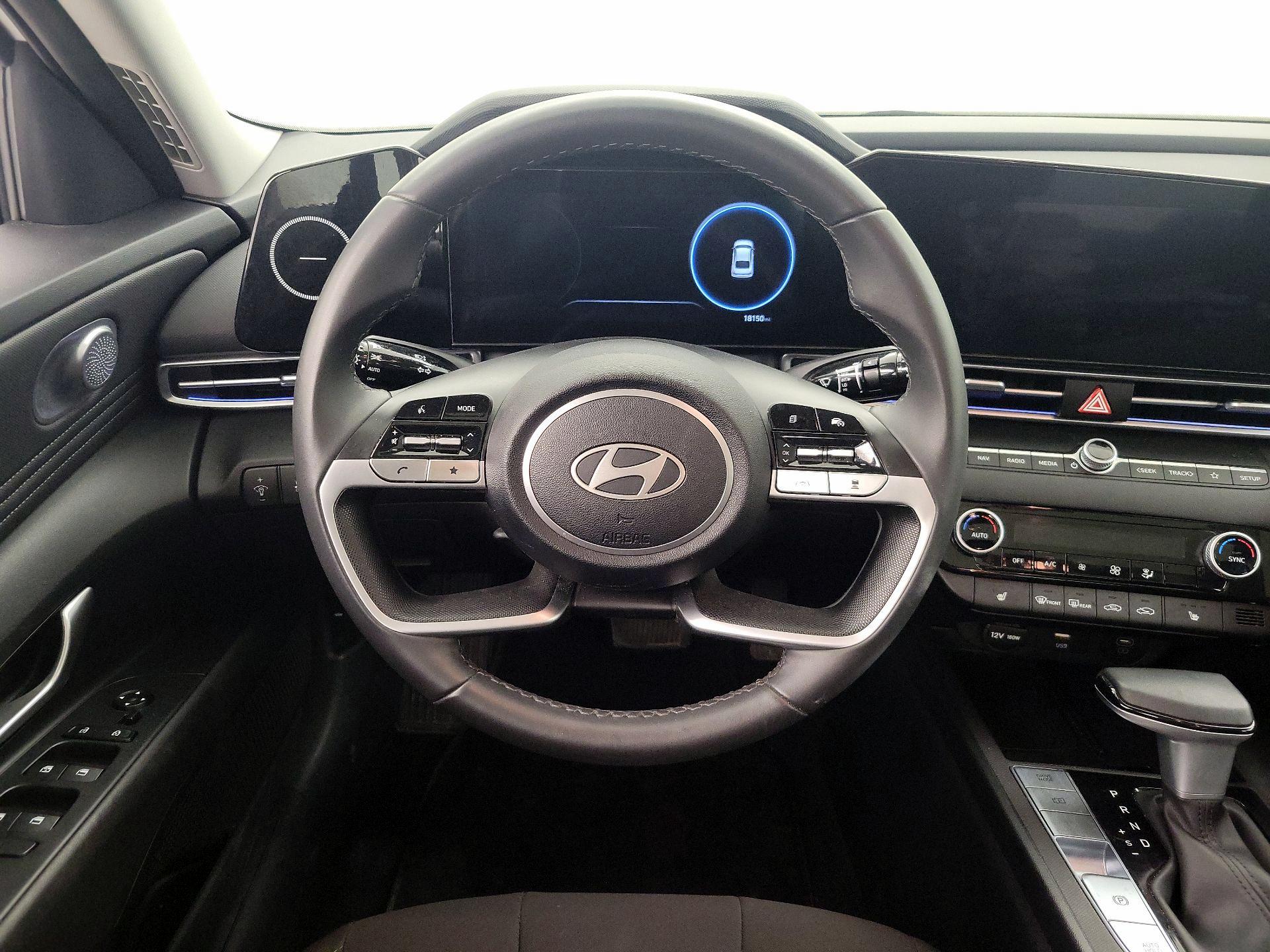 Thumbnail: 2025 Hyundai Elantra - 10