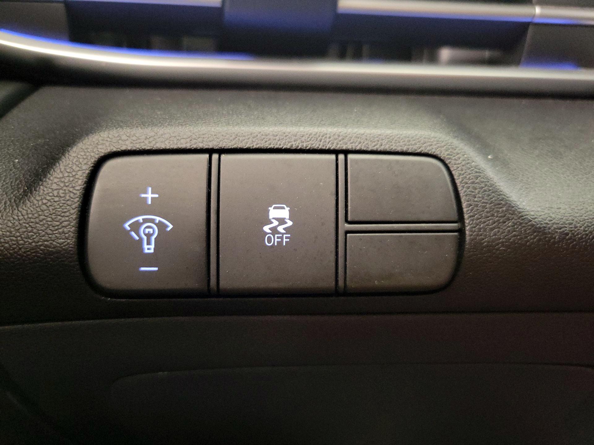 Thumbnail: 2025 Hyundai Elantra - 13