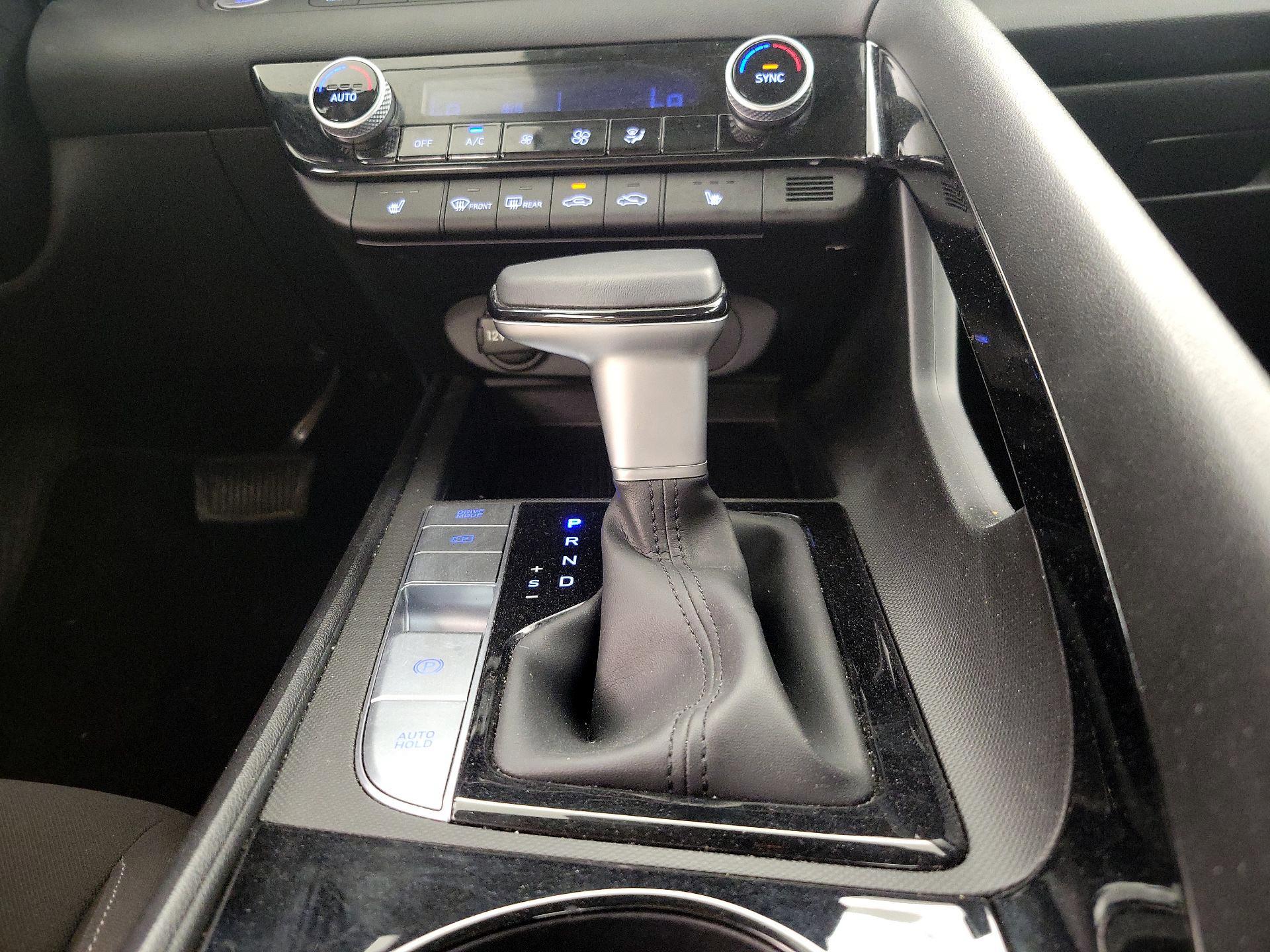 Thumbnail: 2025 Hyundai Elantra - 17